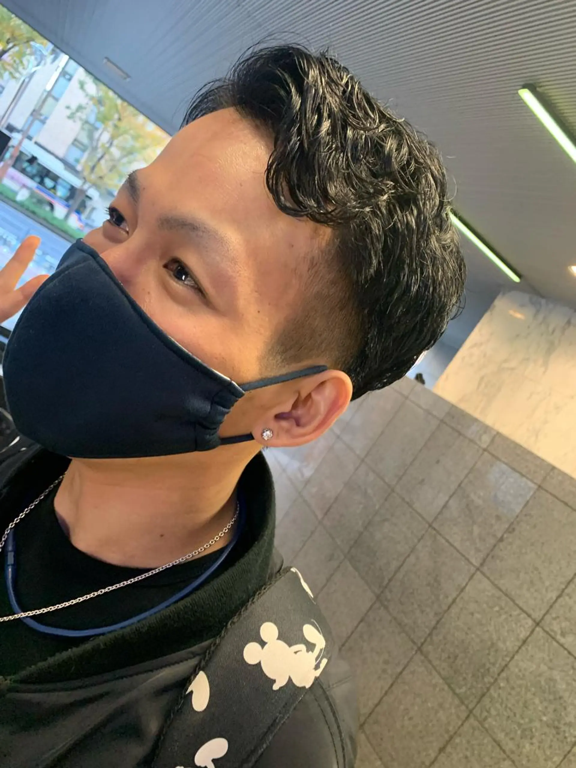 パーマ メンズ カット パーマ ハイトーンカラー🩵 耳ツボジュエリー👂のその他イメージ