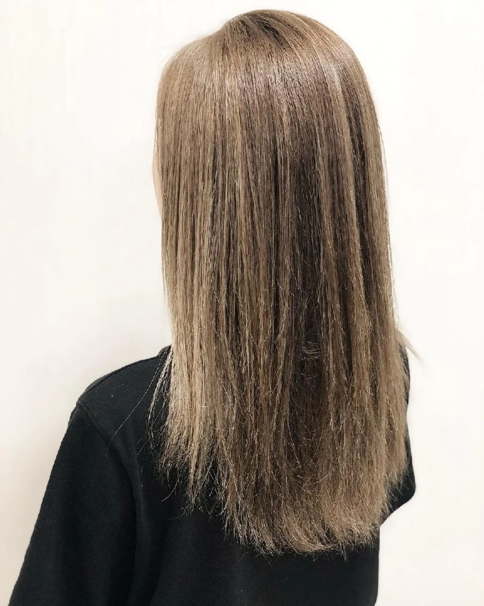 ロング カラー グレージュ ハイライトカラー イルミナカラー ハイライト 💎大人ハイライト 💎上杉一也💎のヘアスタイル