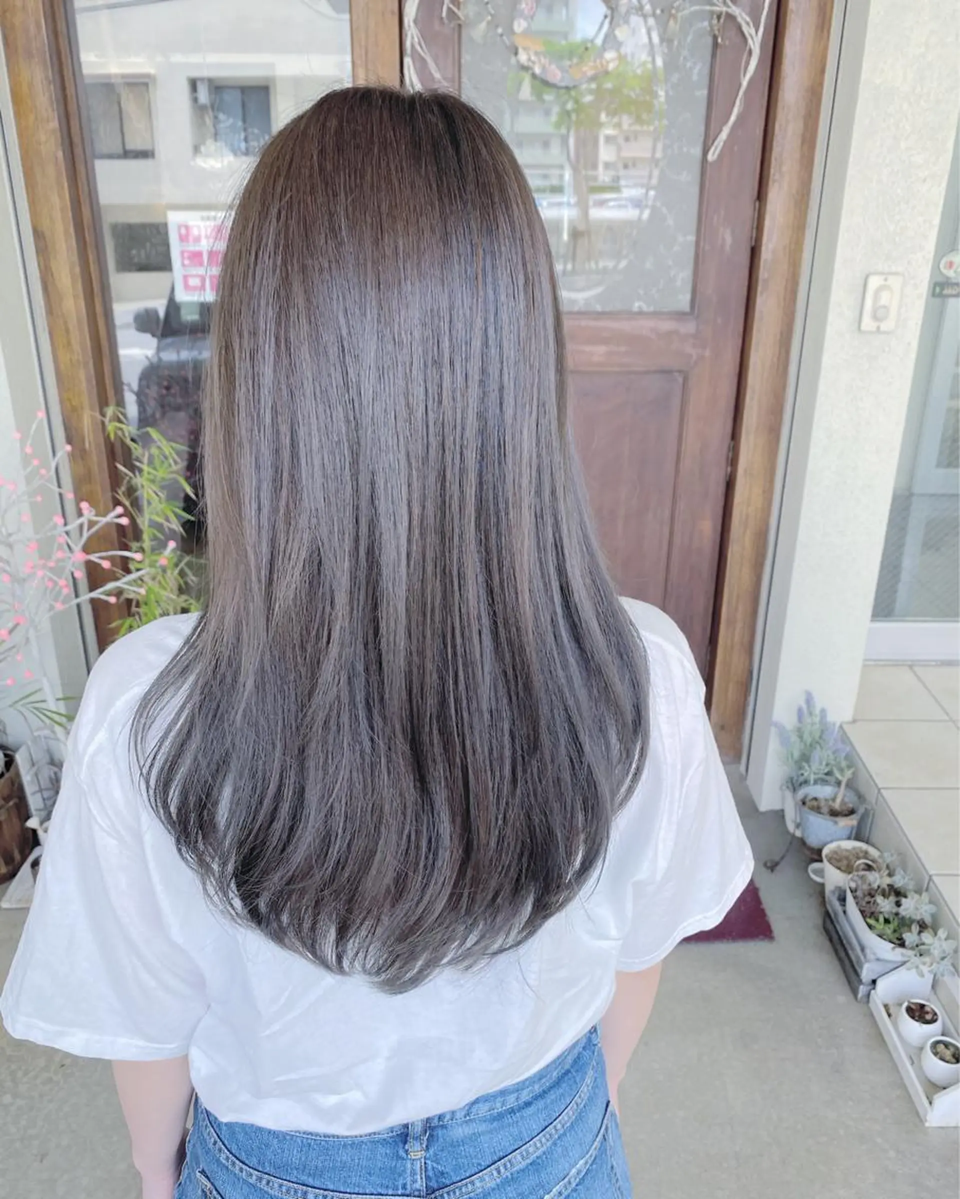 ミディアム カラー ブルーカラー ブルージュ カット ヘアカラー grand juteのヘアスタイル