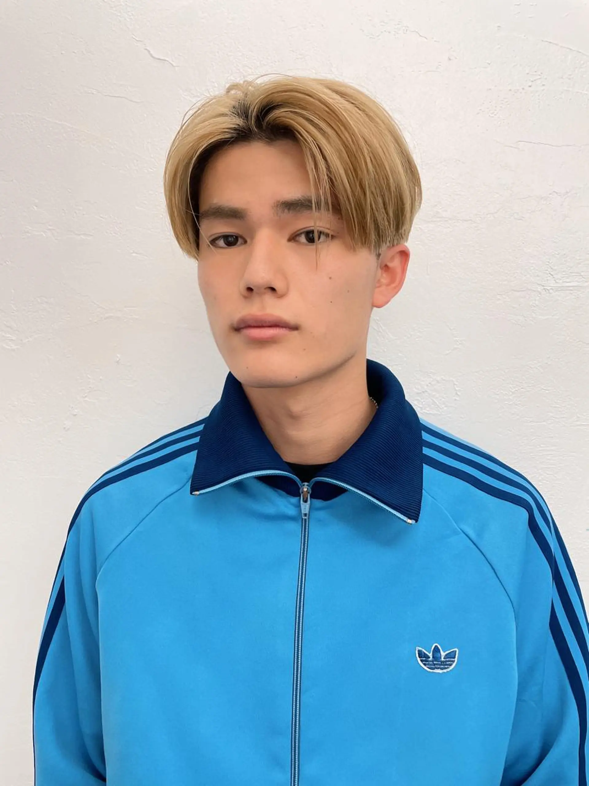 ショート カラー ブロンド ✨メンズカット ニュアンスパーマ鷲野のヘアスタイル