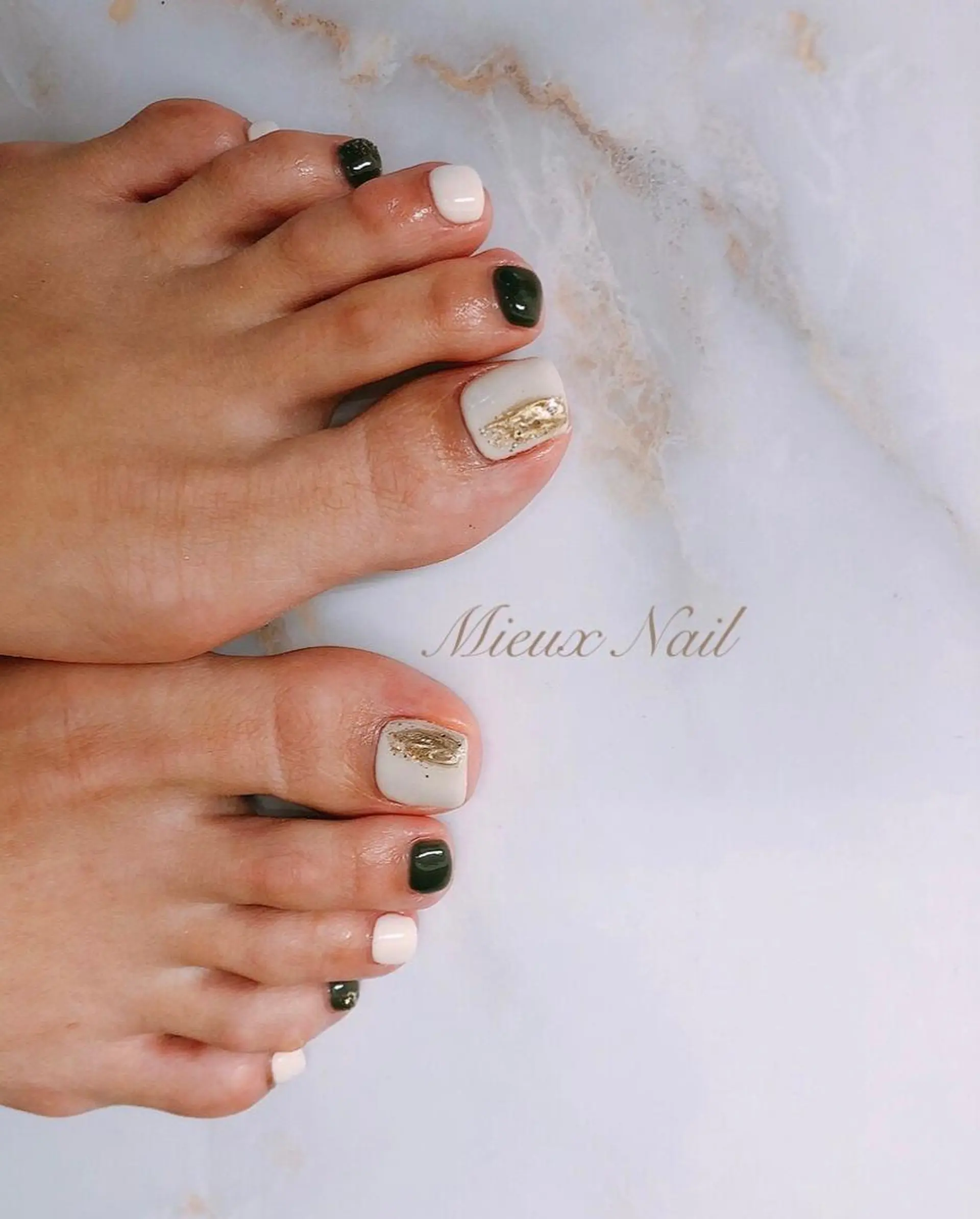 ネイル 市川 麻衣子のネイルデザイン