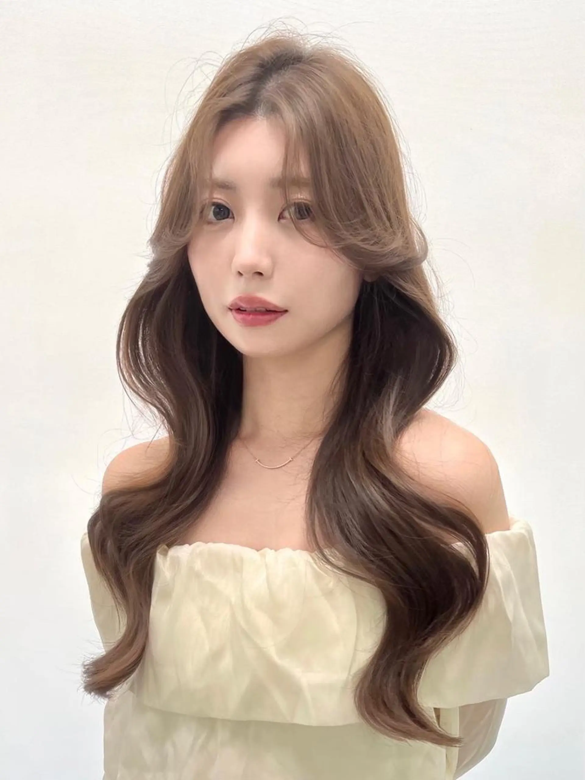 ミディアム 大人っぽ🪽顔まわり ×韓国レイヤー🪽のヘアスタイル