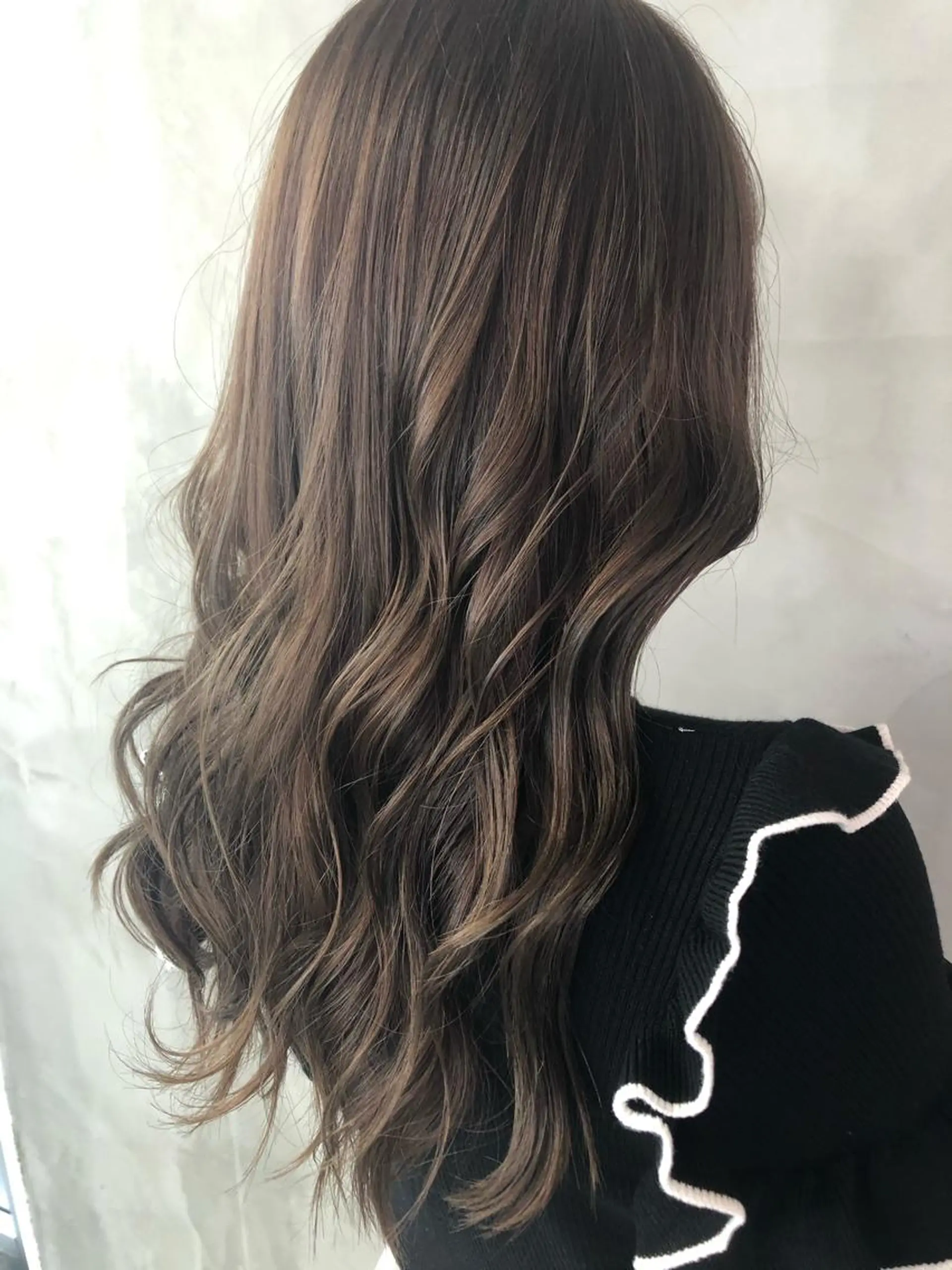 セミロング カット ヘアカラー トリートメント macaron仙台店所属・大友 正晴のヘアスタイル