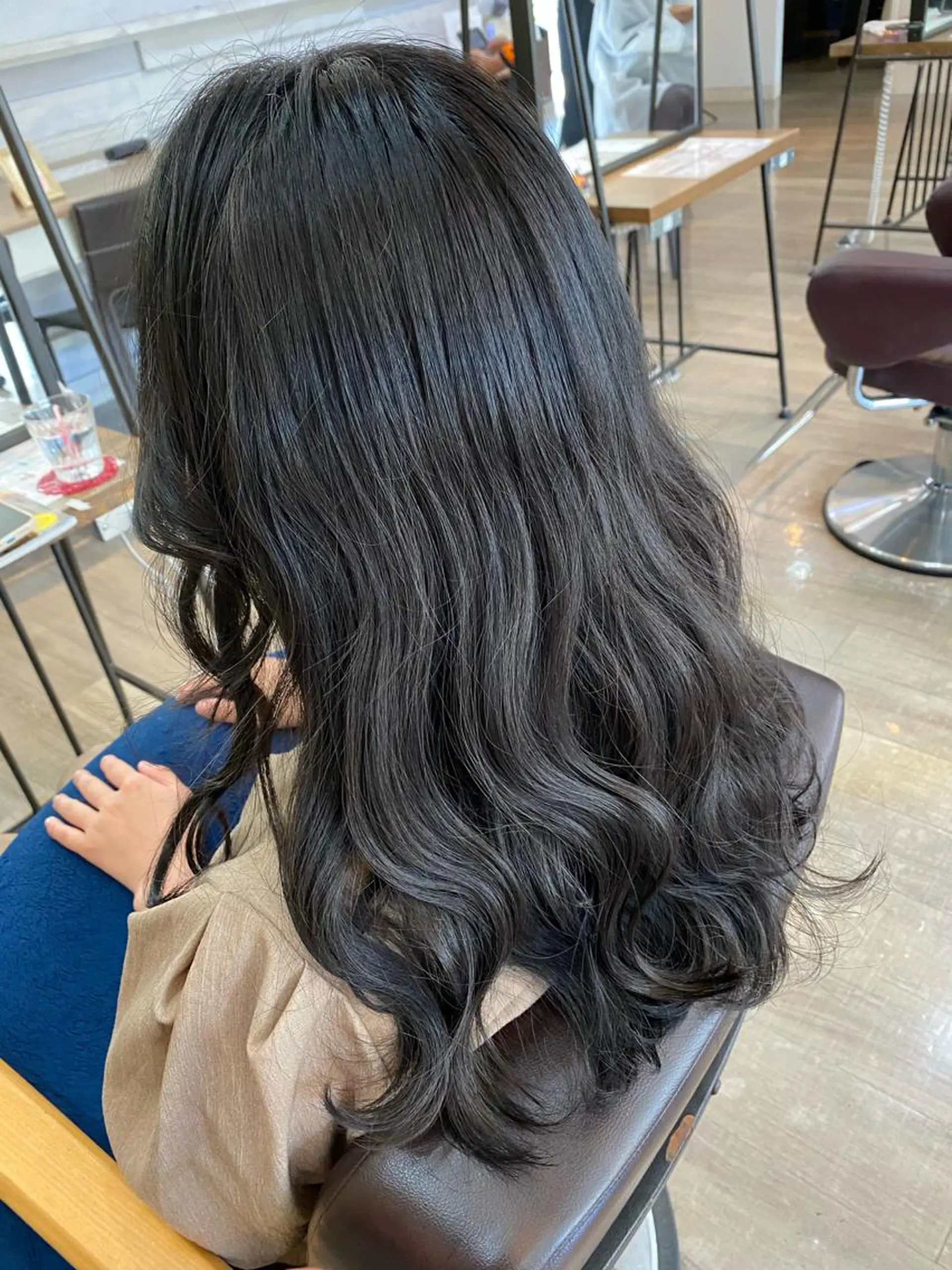 セミロング ELEN 新百合ヶ丘のヘアスタイル