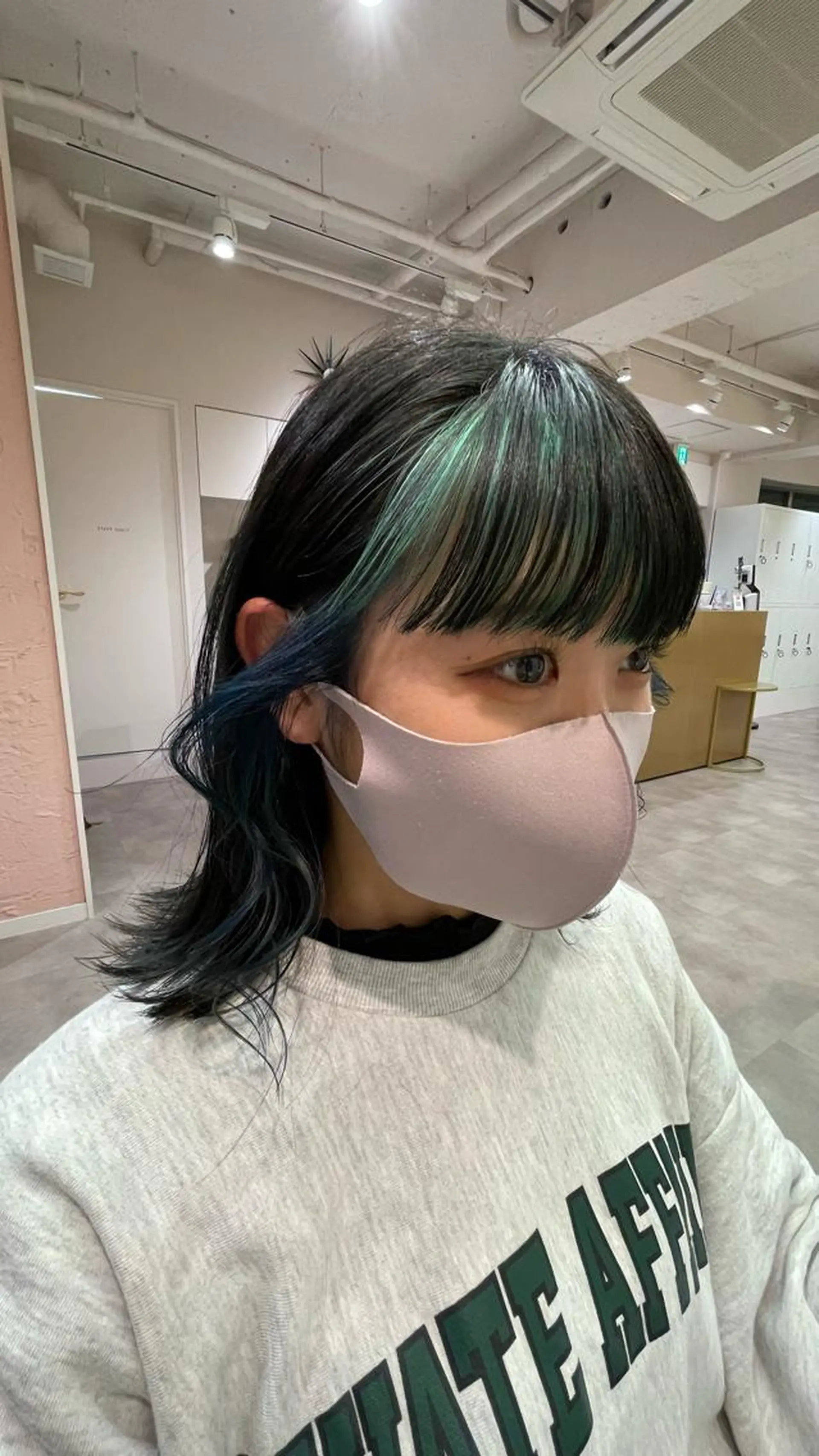 ロング カラー ヘアカラー 松永 梨央のヘアスタイル