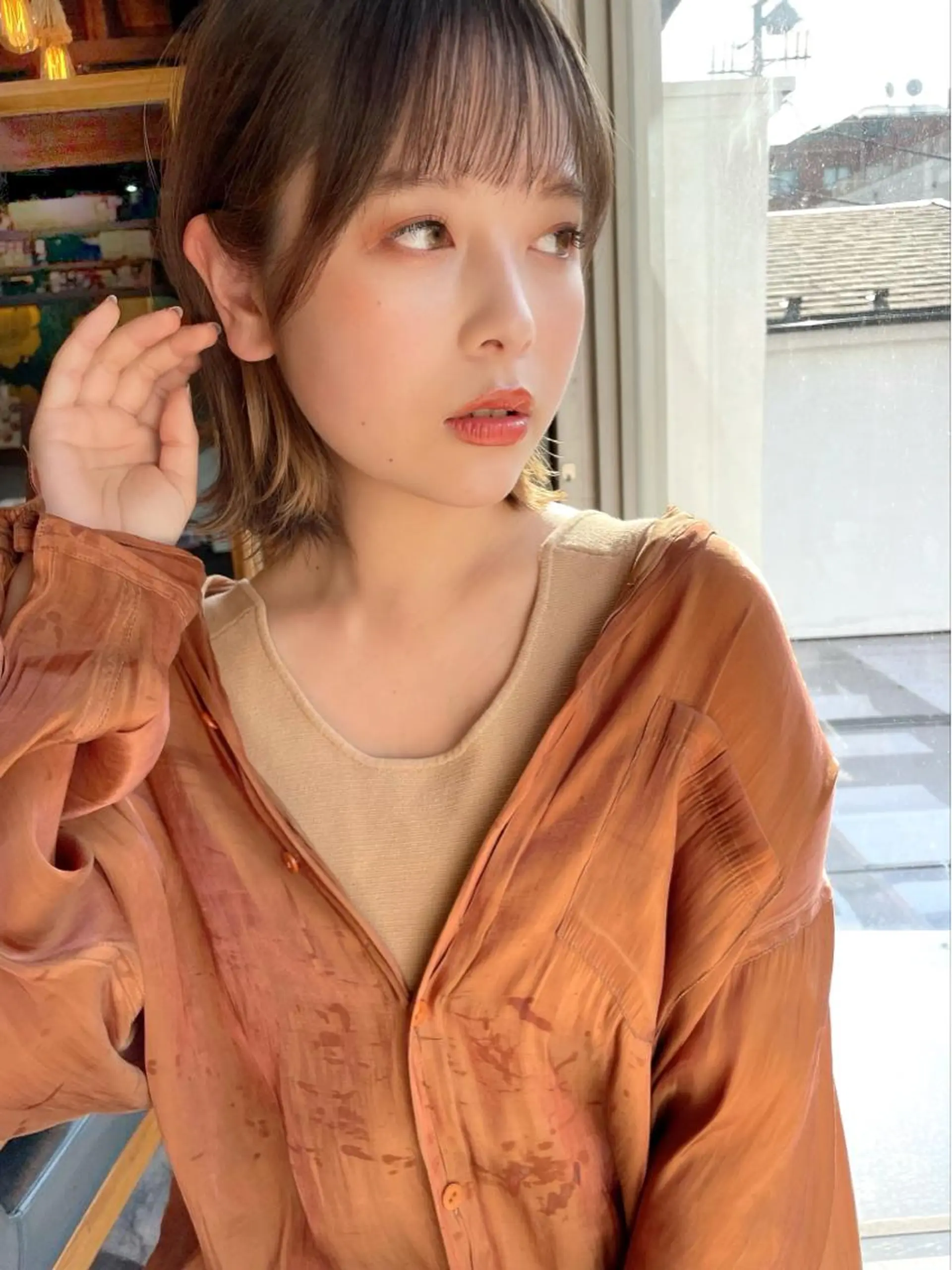 ミディアム ボブ くびれヘア シースルーバング 外ハネヘア 結べるレイヤーボブ くびれLady表参道のヘアスタイル