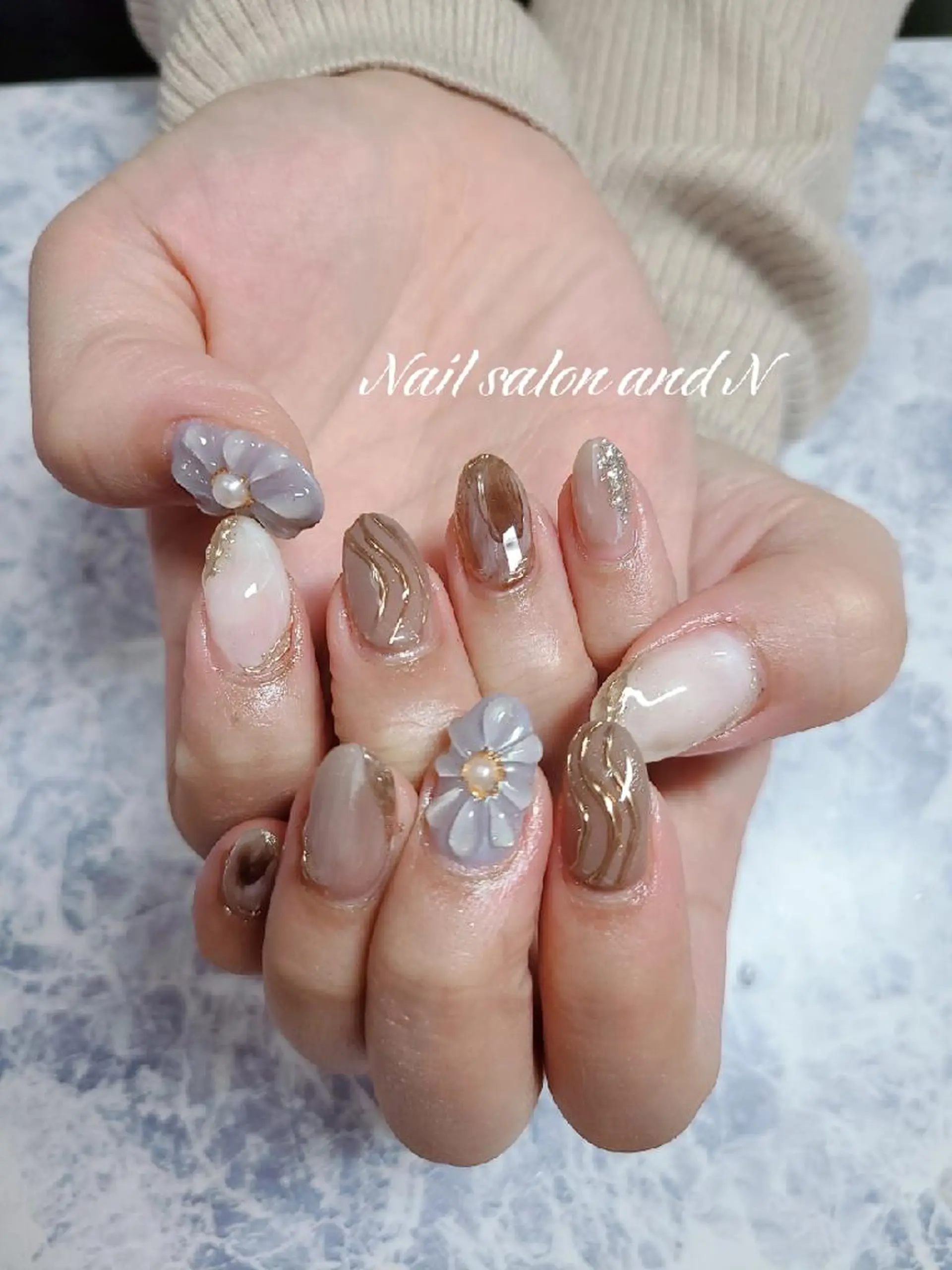 ネイル and Nのネイルデザイン