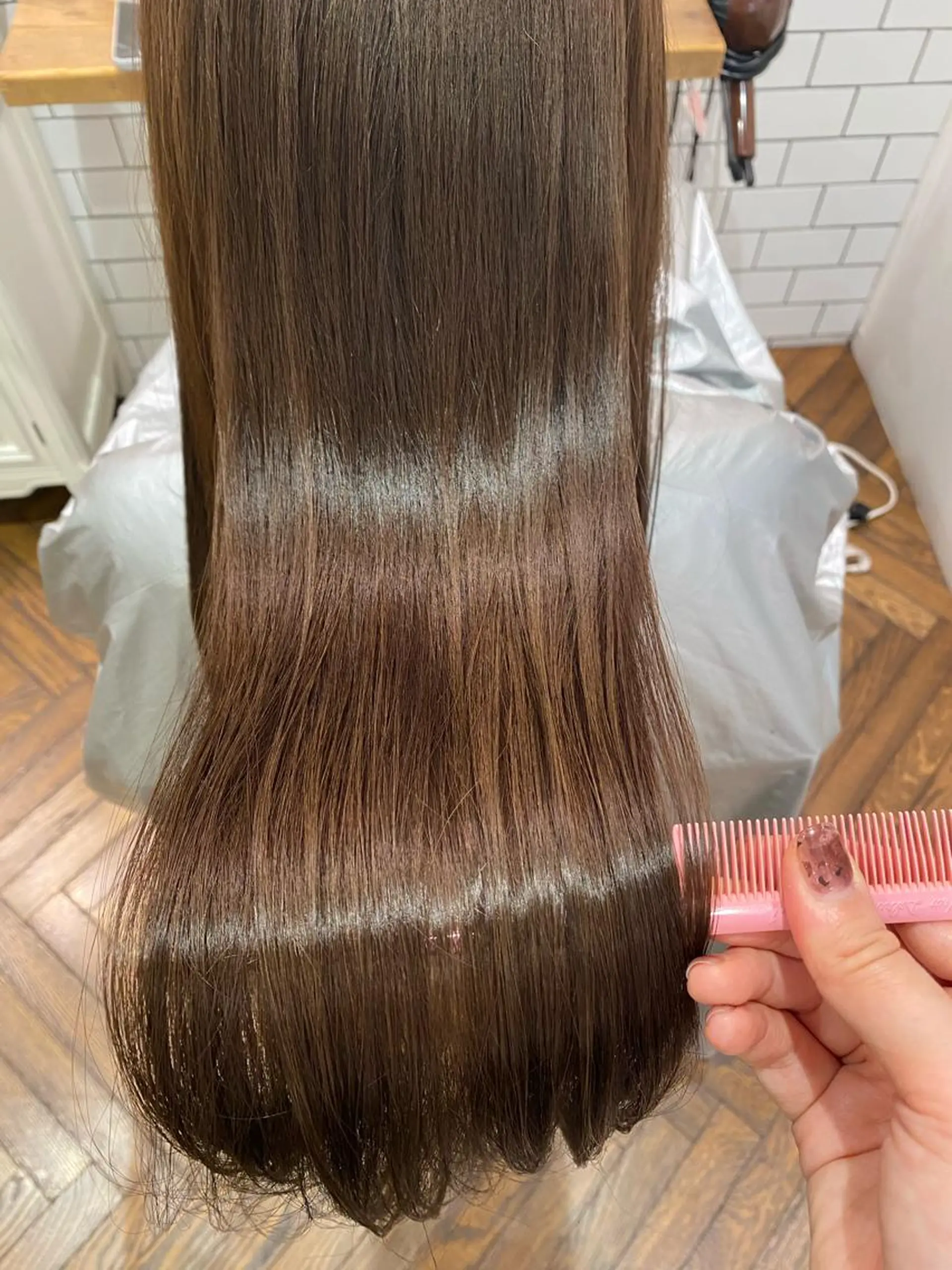 ミディアム Minami .のヘアスタイル