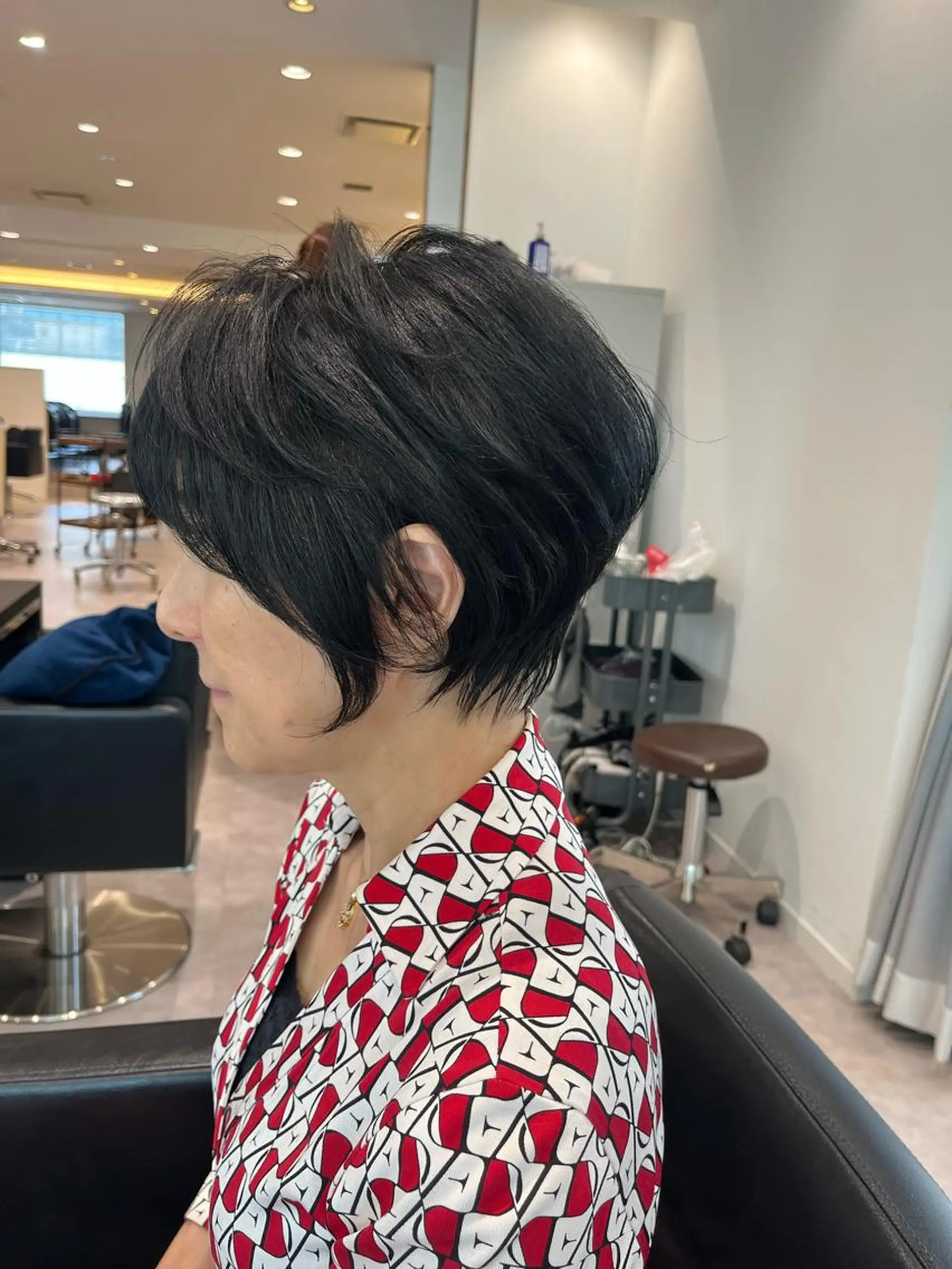 ショート カット &STORIES所属・襟足でお悩みの方✂︎ くびれ職人ハシモトのヘアスタイル