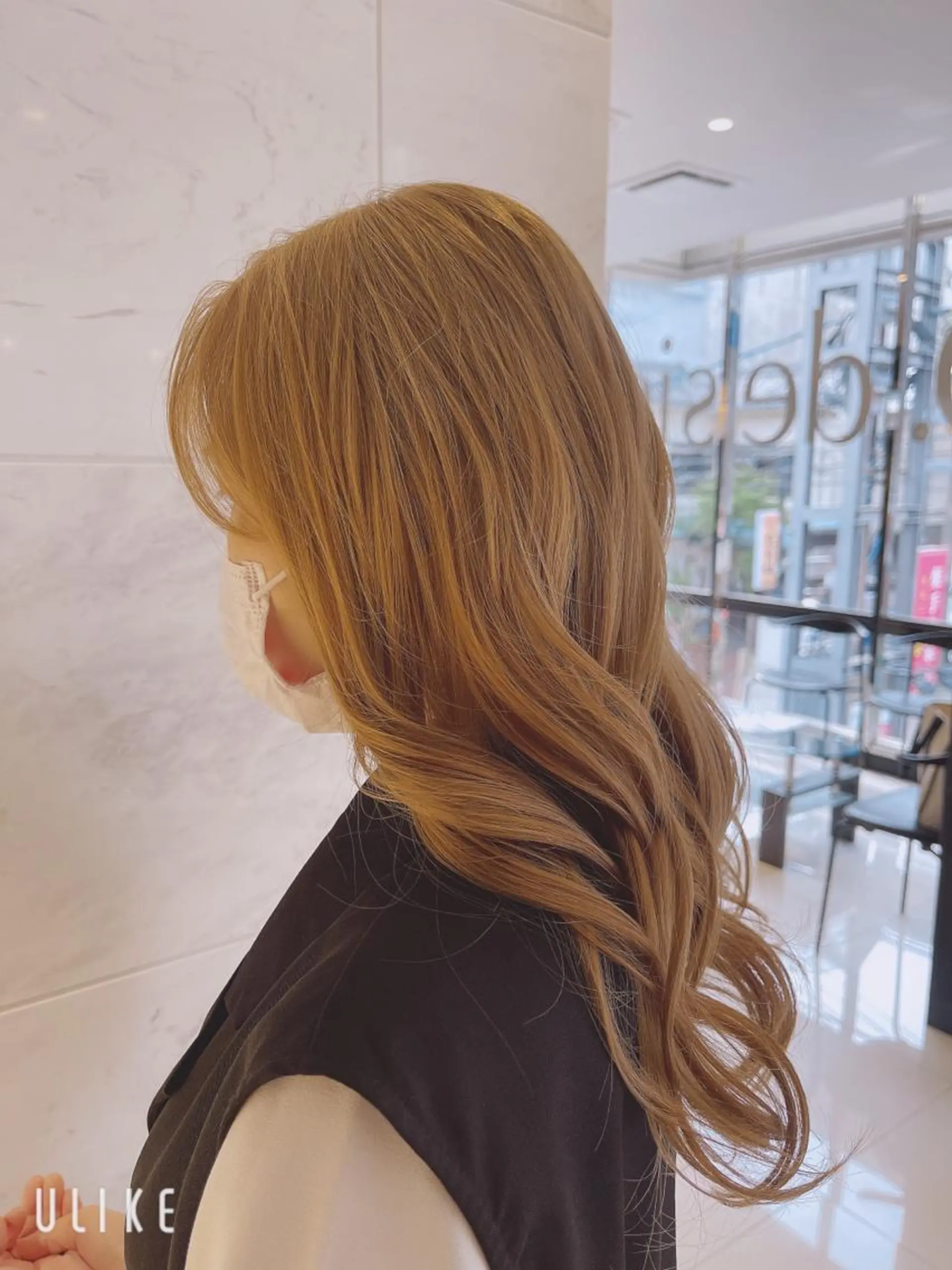 セミロング ヘアカラー FLEAR generous所属・generous Hiroのヘアスタイル