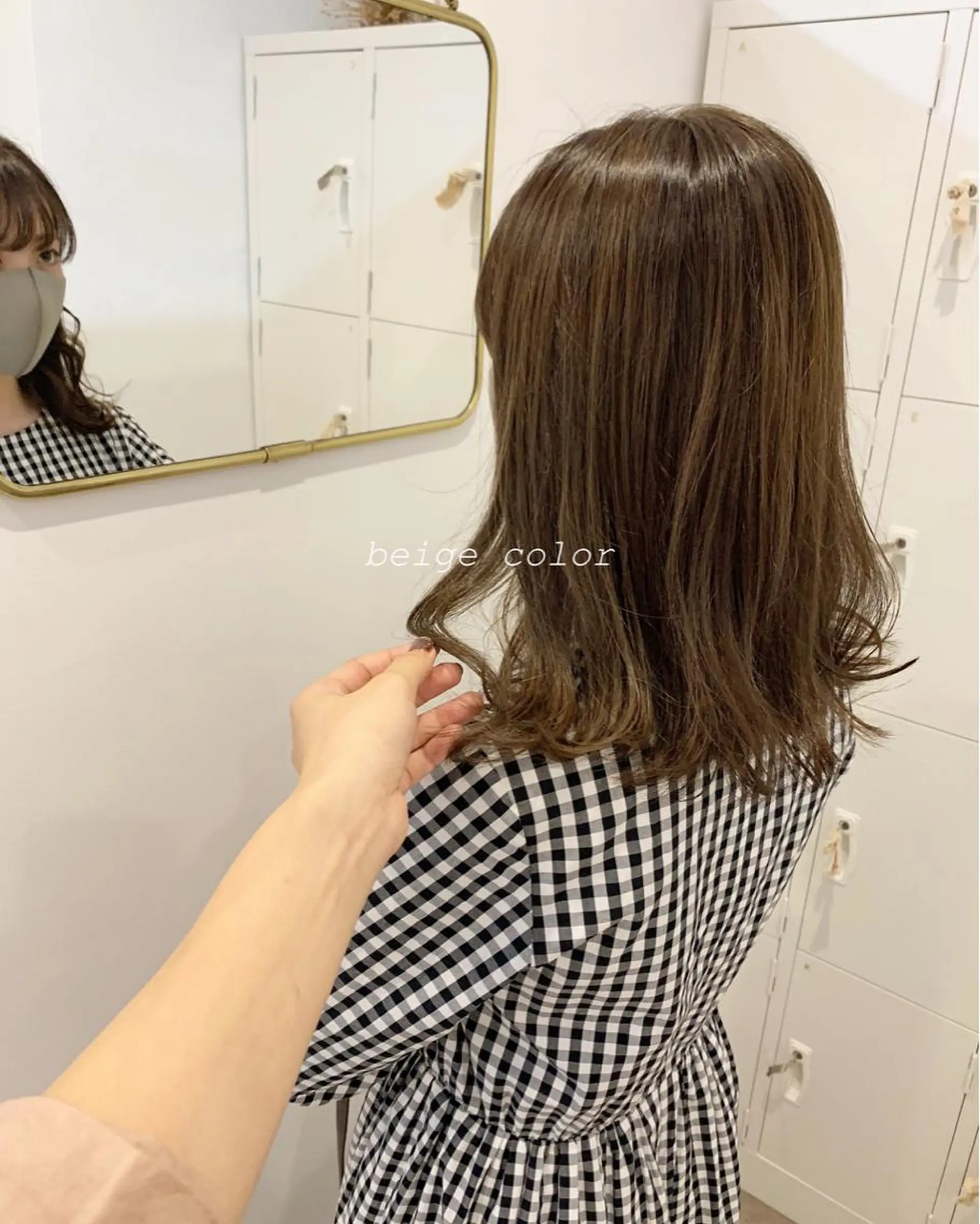 セミロング カラー 佐藤 永夏のヘアスタイル