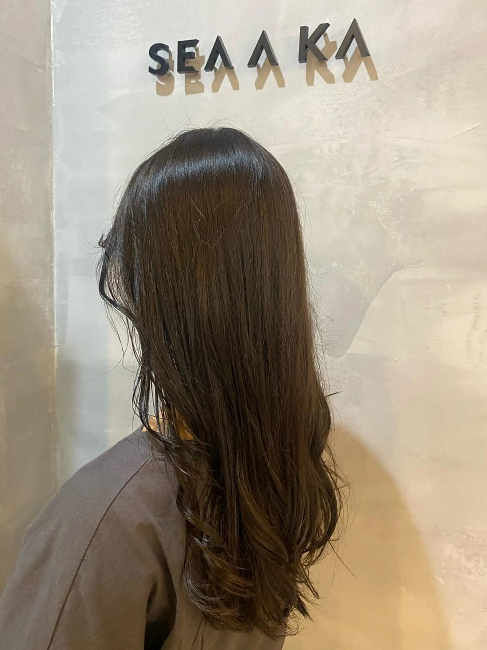 ロング ヘアカラー 大久保 優香のヘアスタイル