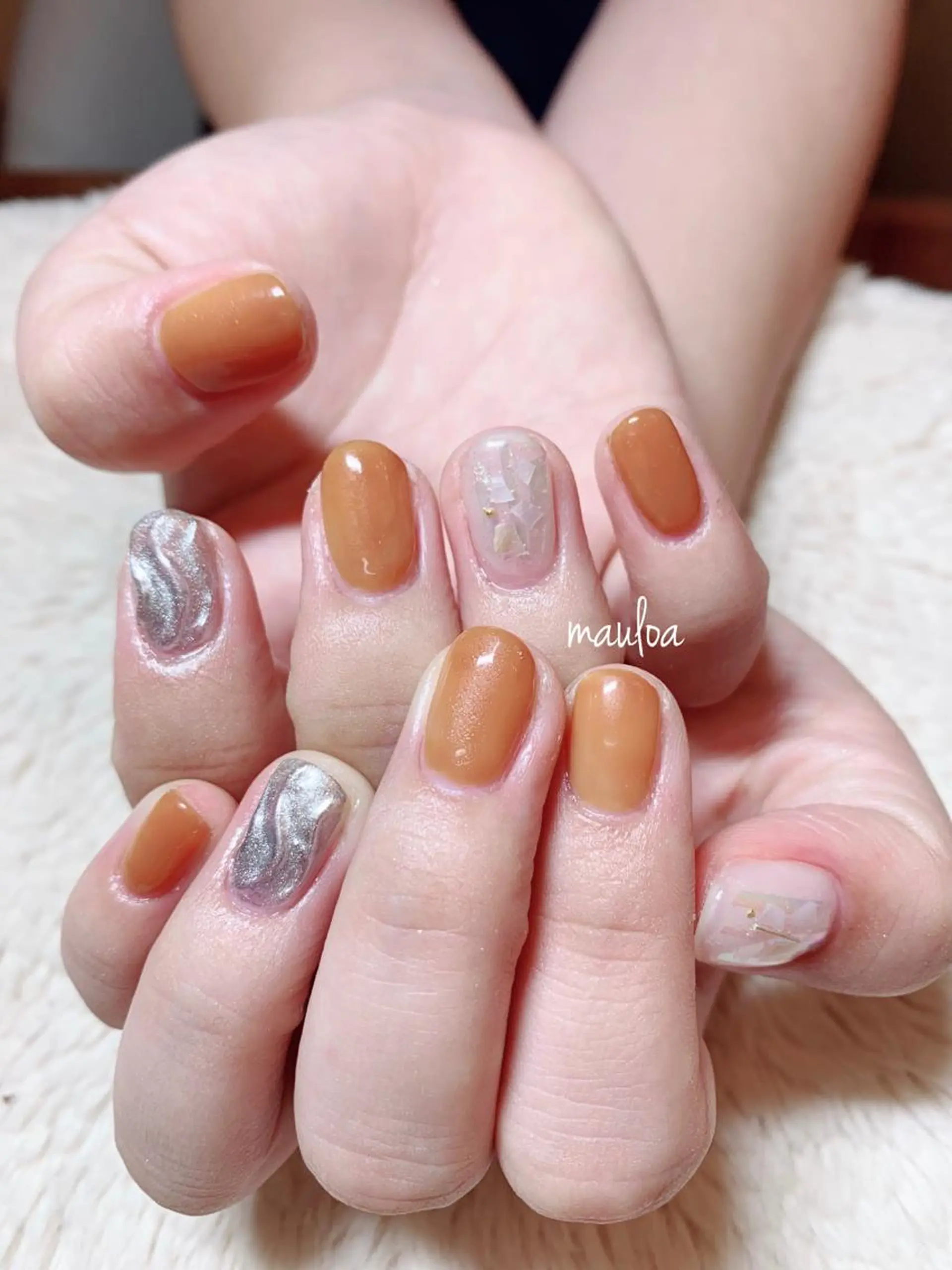 ネイル ブラウン ニュアンスネイル オレンジ pipi..所属・pipi ..のネイルデザイン