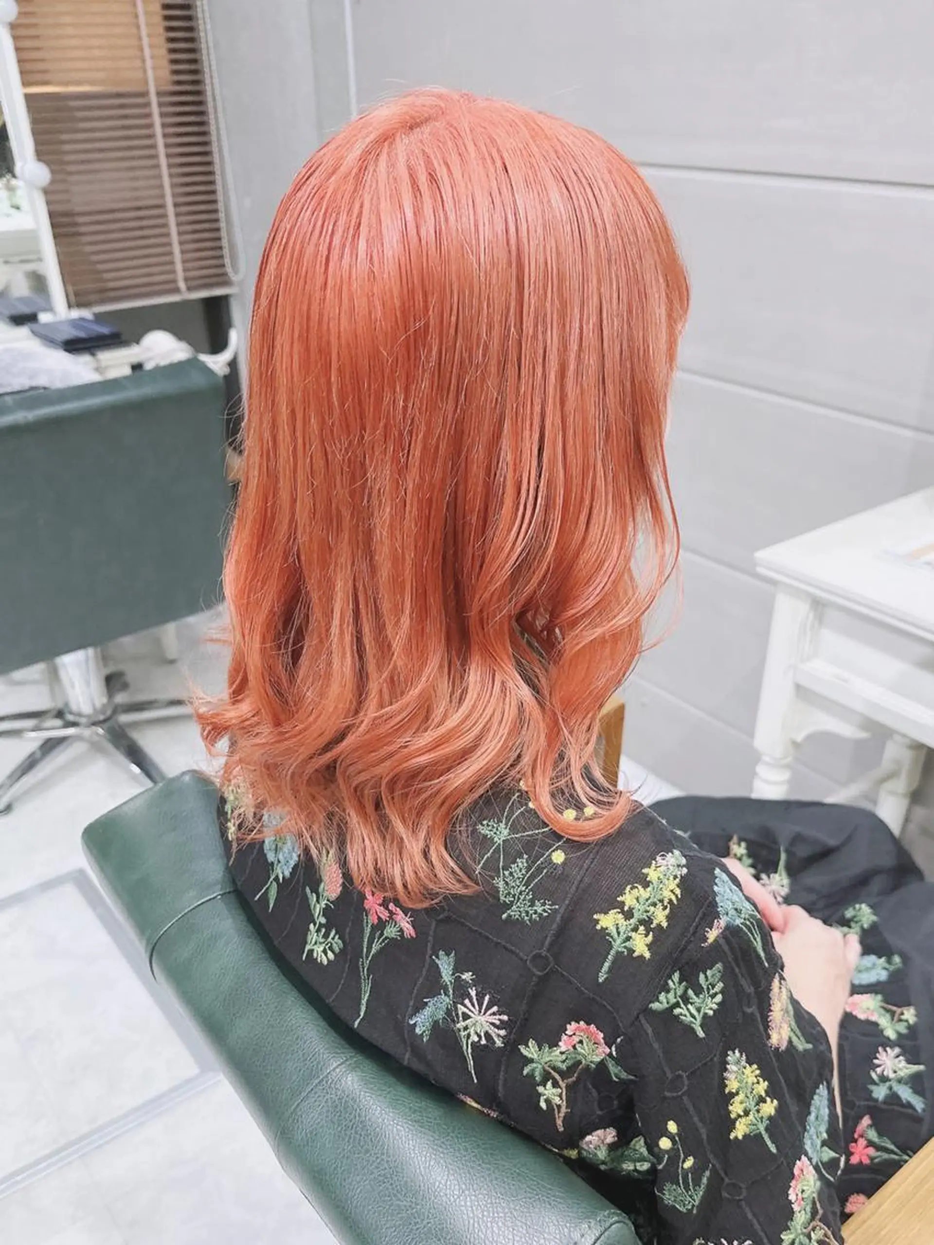 ヘアアレンジ ミディアム カラー オレンジ Days 透明感カラーのヘアスタイル