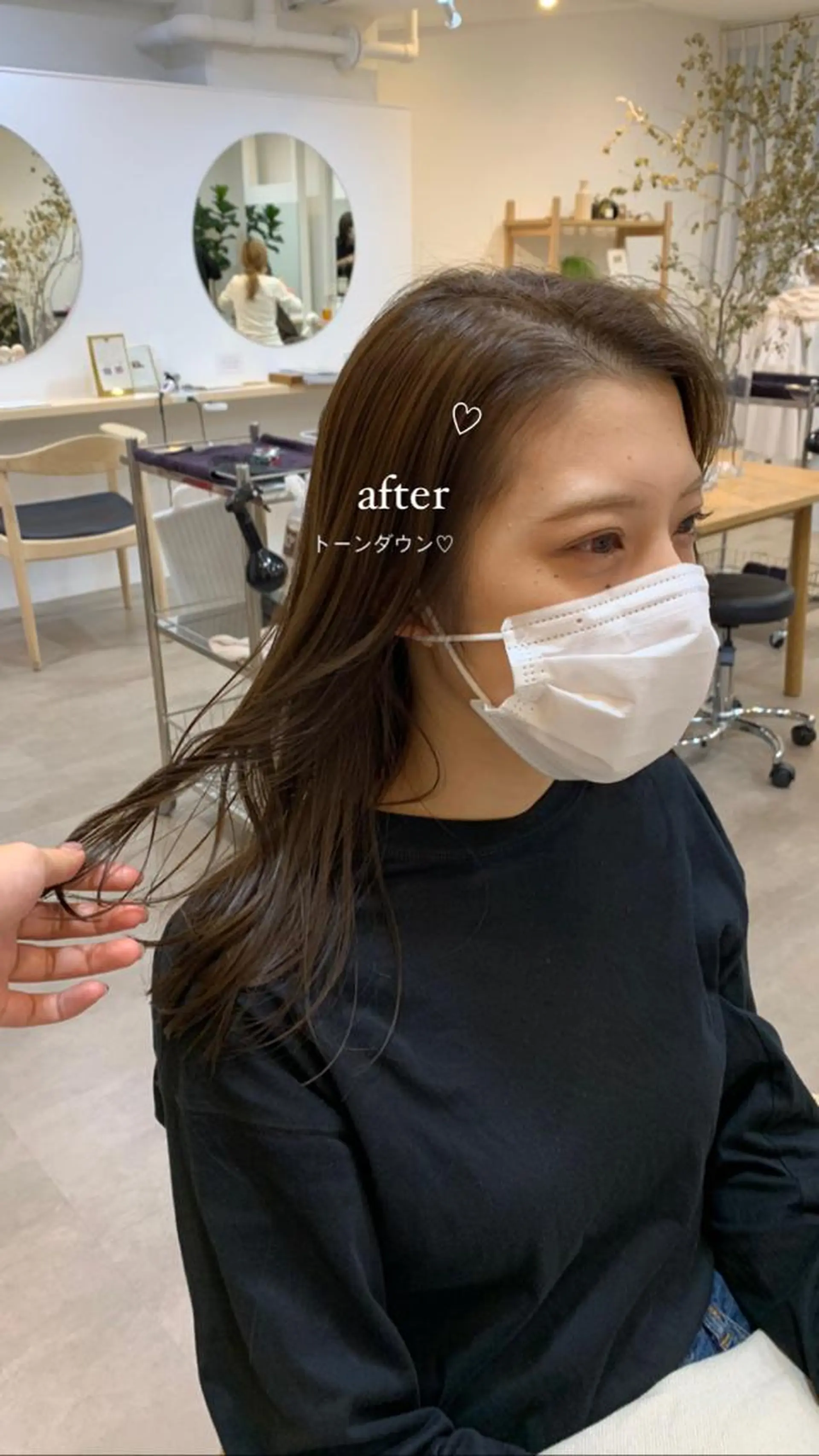 ロング カラー 佐藤 永夏のヘアスタイル