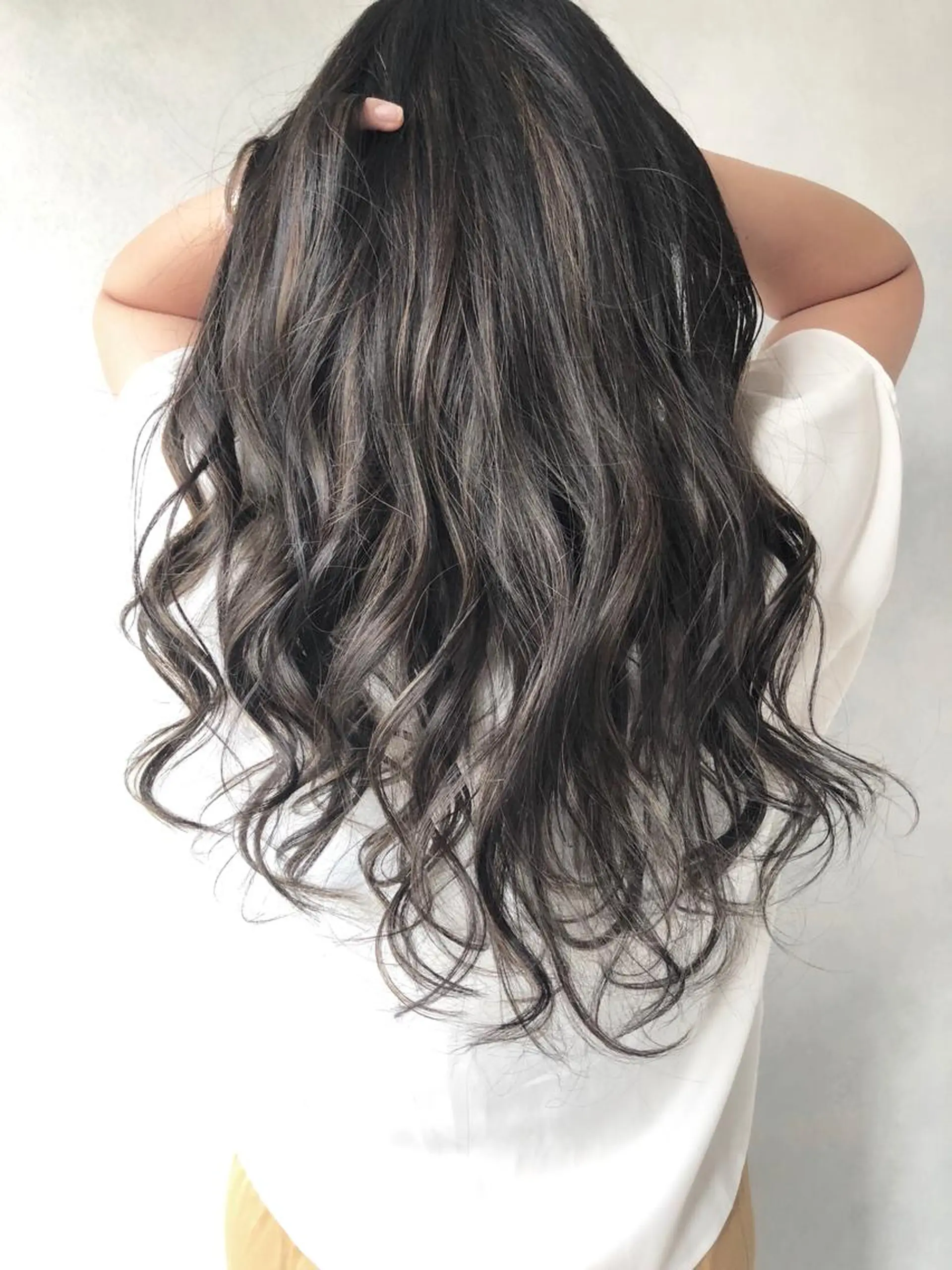 ロング 小澤大輔 YOLO hairのヘアスタイル