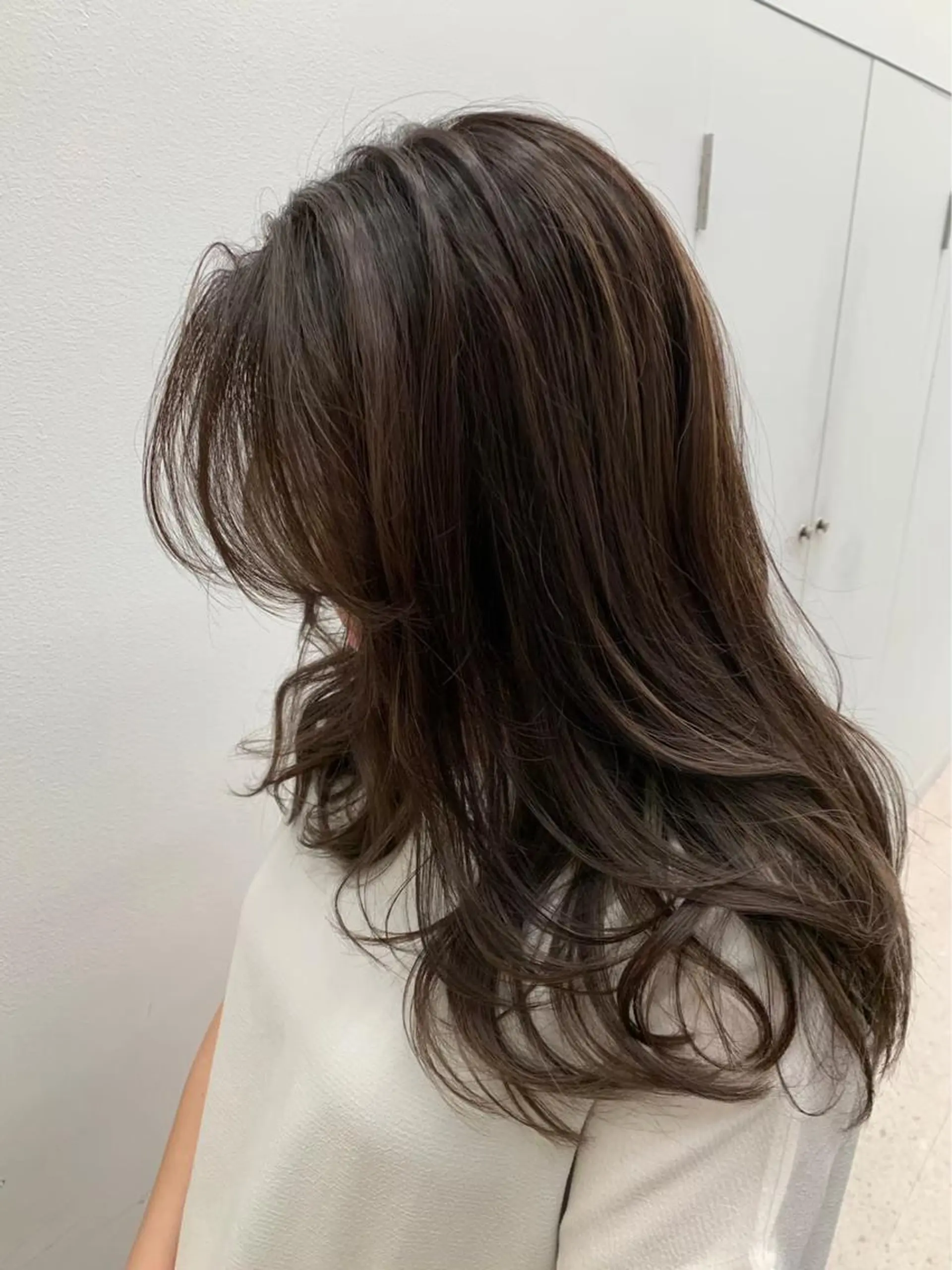 セミロング ハイライト 髪質改善 小顔カット hair&make NOISM -eha-所属・メンズ特化美容師/ 新井　洸太のヘアスタイル