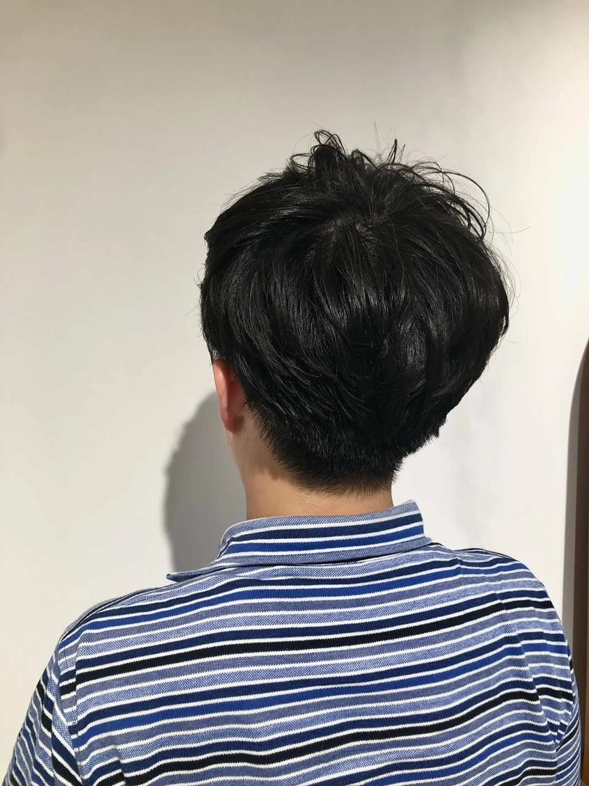 ショート メンズ アップバング ビジネス マッシュ メンズパーマ メンズツイストパーマ カット 高橋 英彦のヘアスタイル