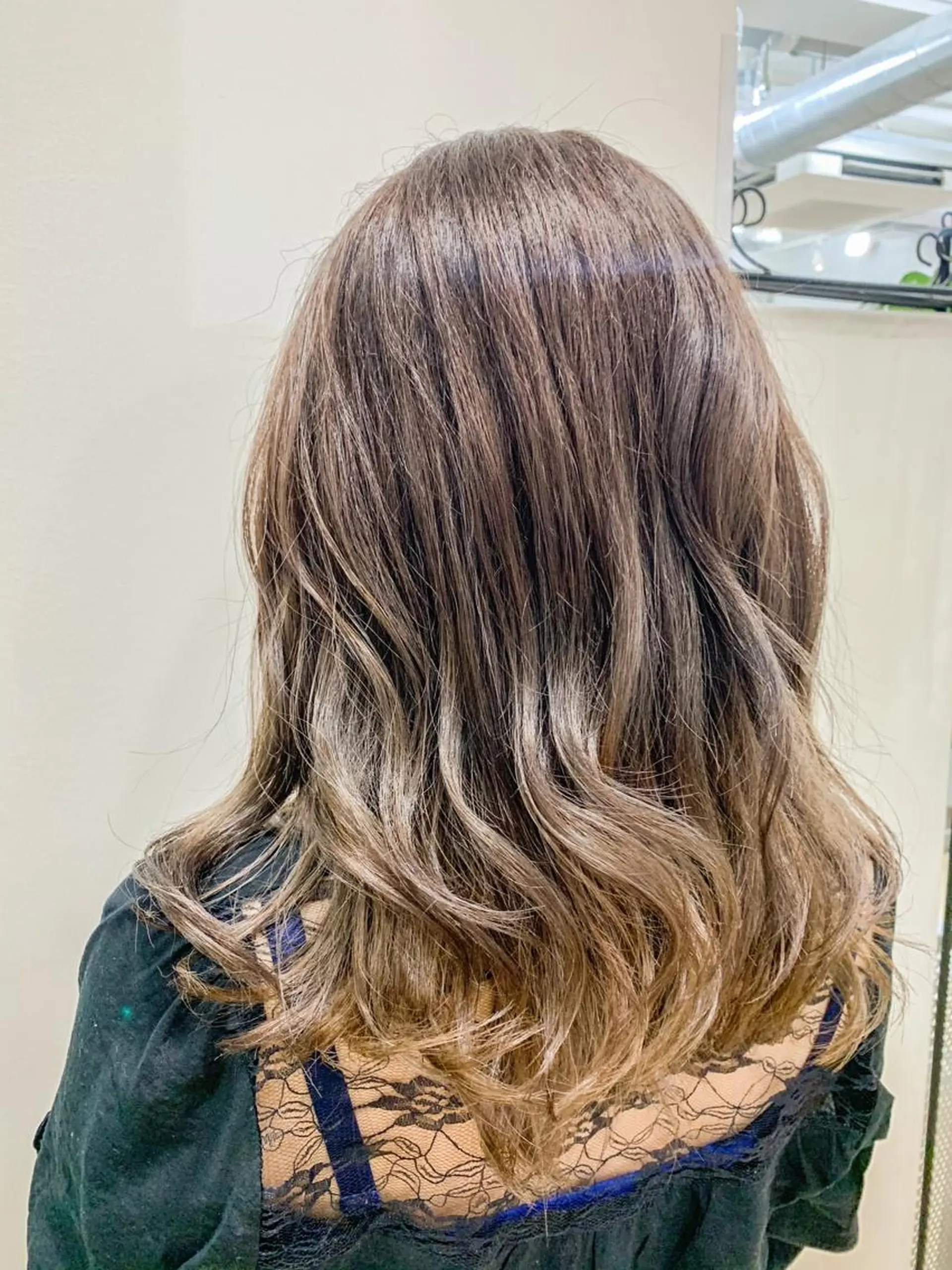 セミロング カラー 縮毛矯正/髪質改善 /韓国風　山川春輝のヘアスタイル