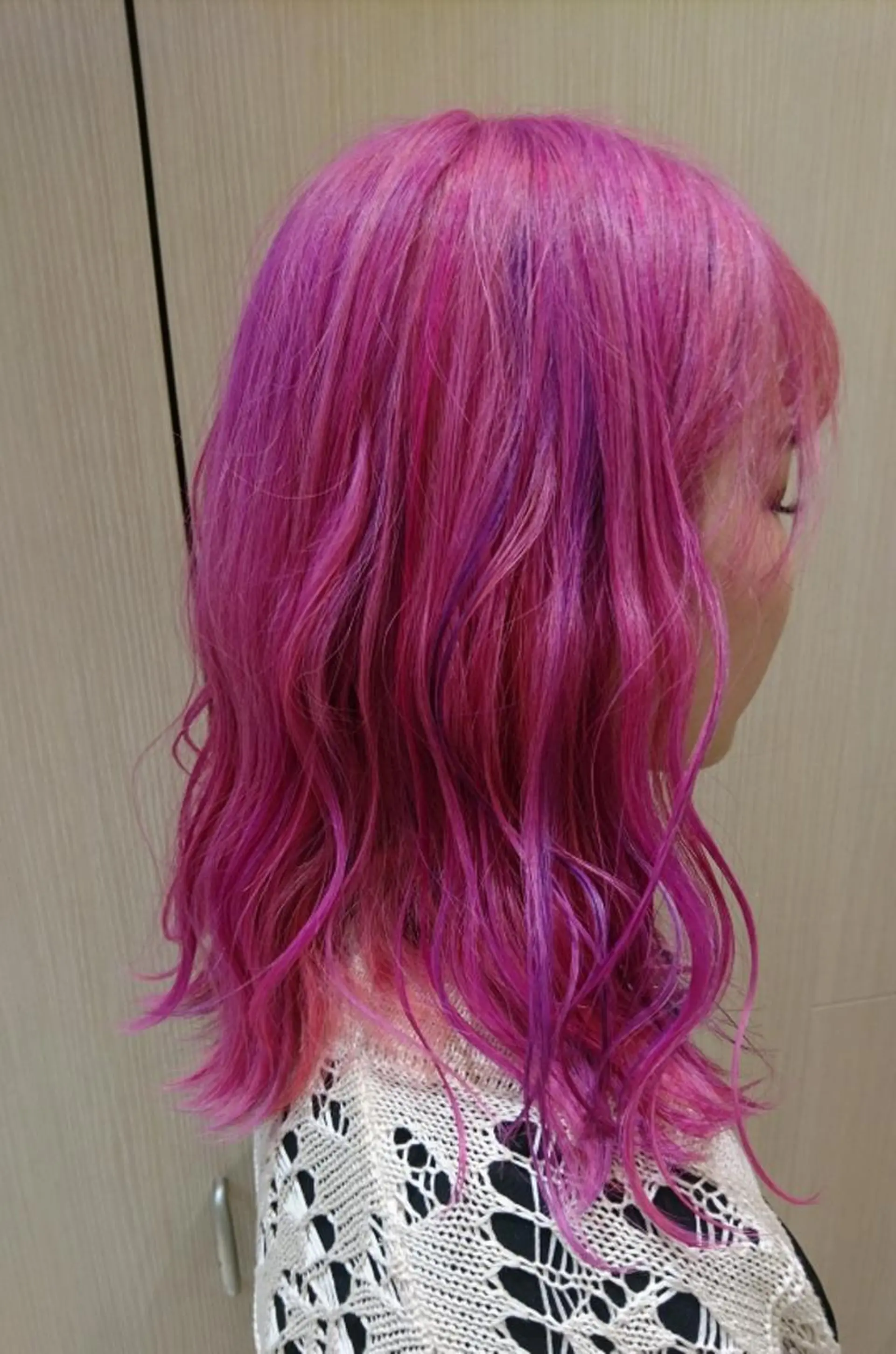 セミロング カラー ピンクカラー ユニコーンカラー 社内カット講師・店長 菅原賢一のヘアスタイル