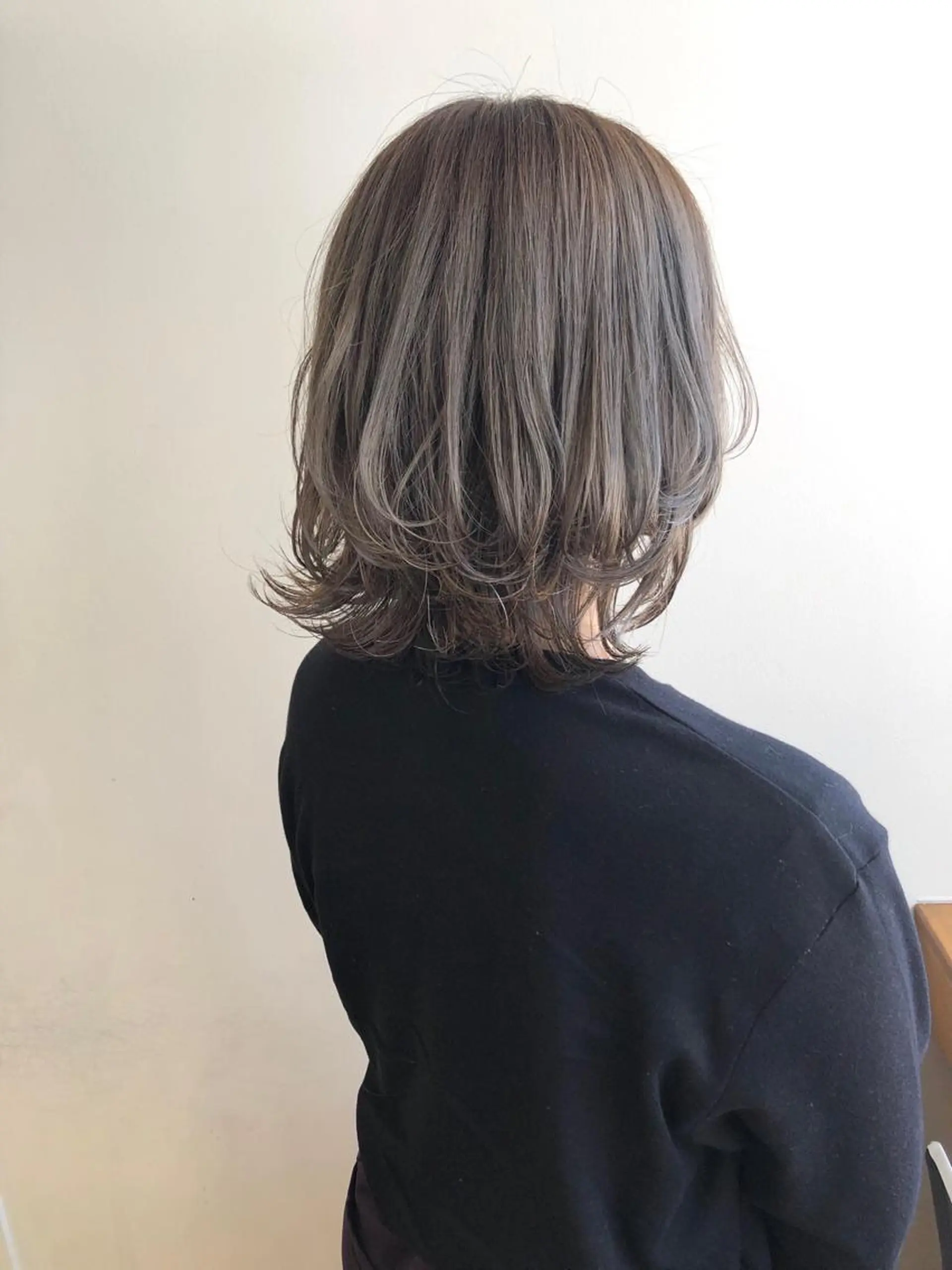 ショート カラー カット ヘアカラー トリートメント MIOベージュカラー 柔らかいカラーのヘアスタイル