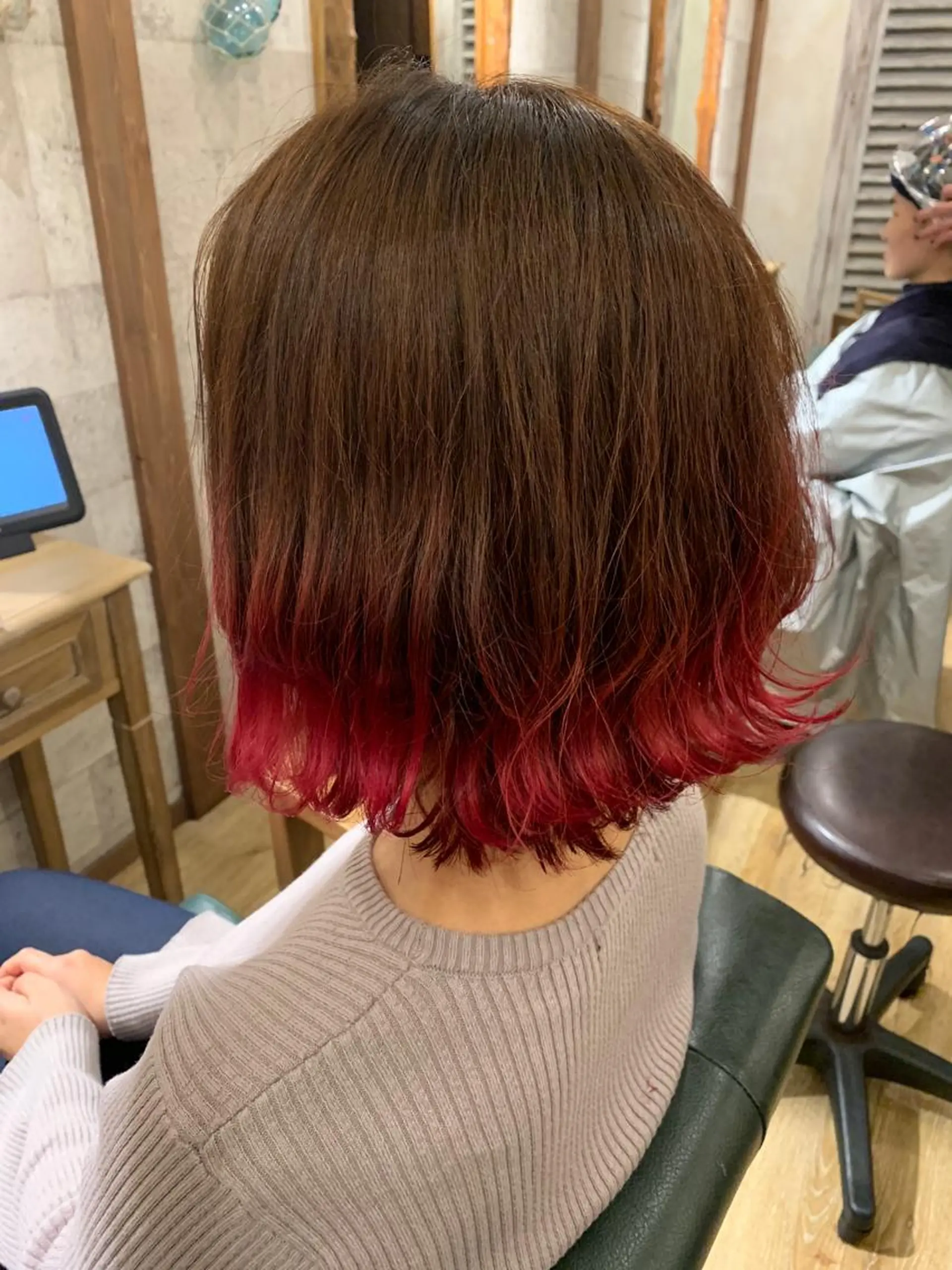 ショート カラー ブリーチ グラデーションカラー ピンクカラー カット ヘアカラー トリートメント SALOWIN(サロウィン)広島並木通り所属・田村和範/似合わせ カラー/髪質改善のヘアスタイル
