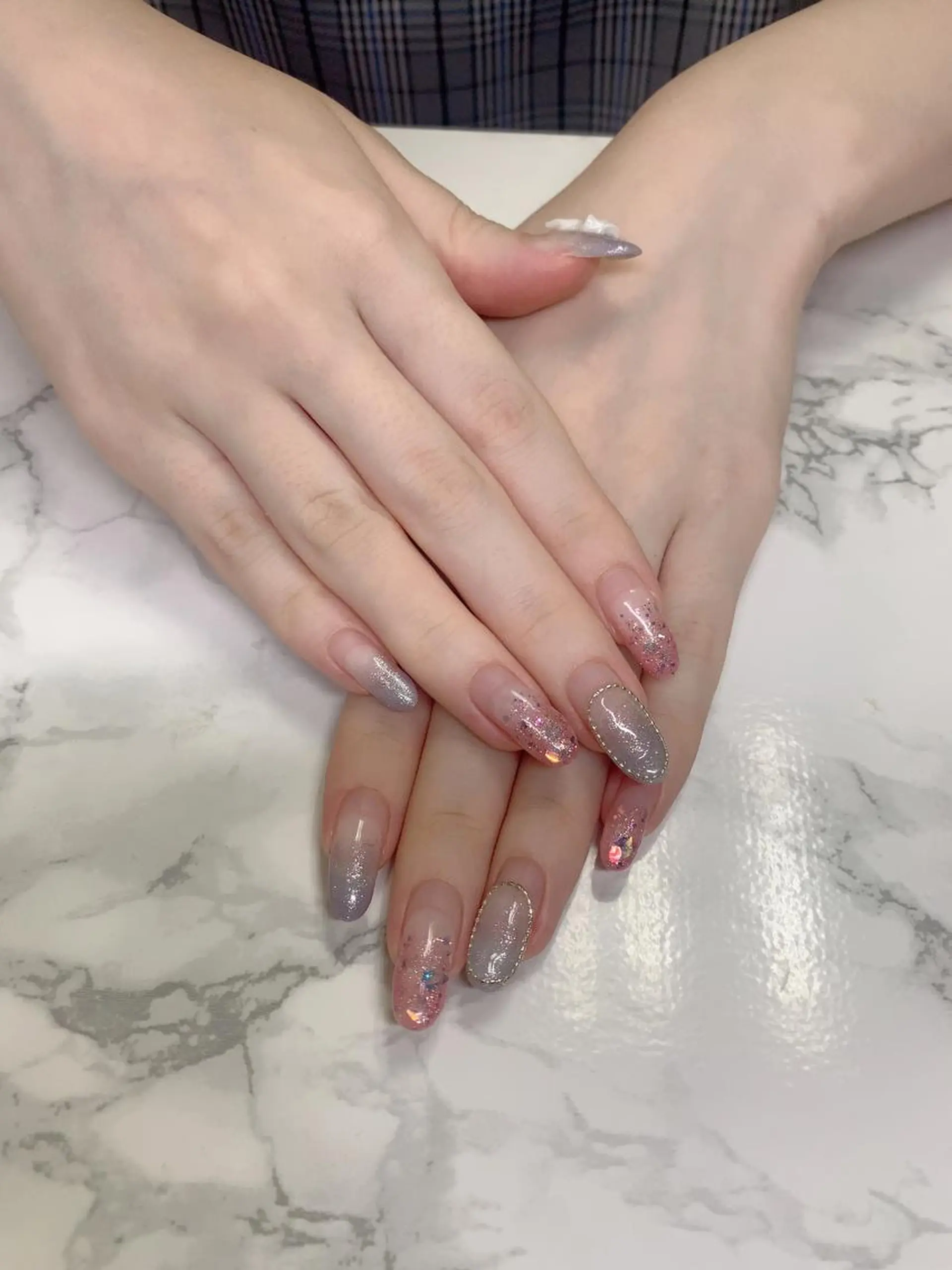 ネイル はな💎ネイル ワンホン、長さ出しのネイルデザイン