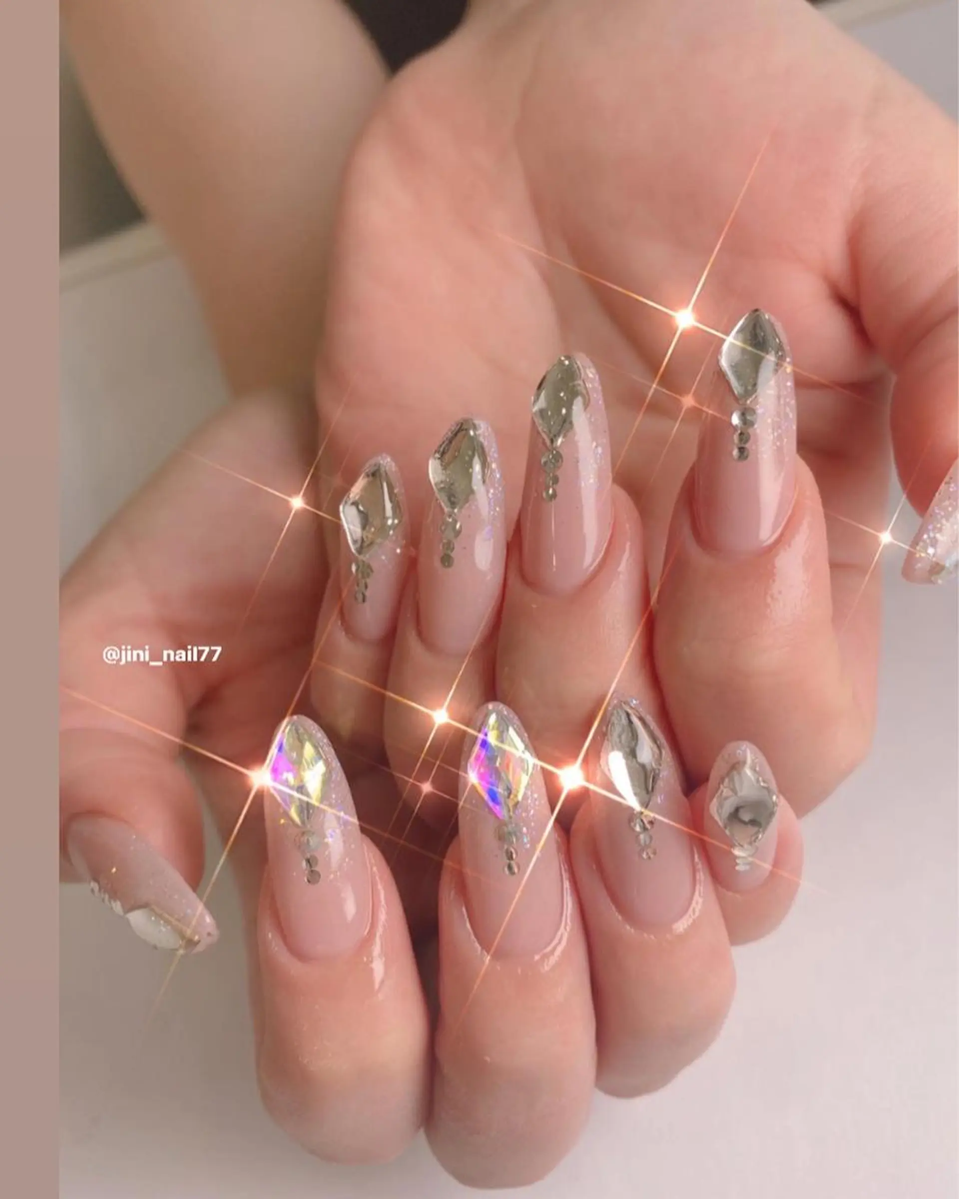 ネイル JINI NAIL所属・ジニ ネイルのネイルデザイン