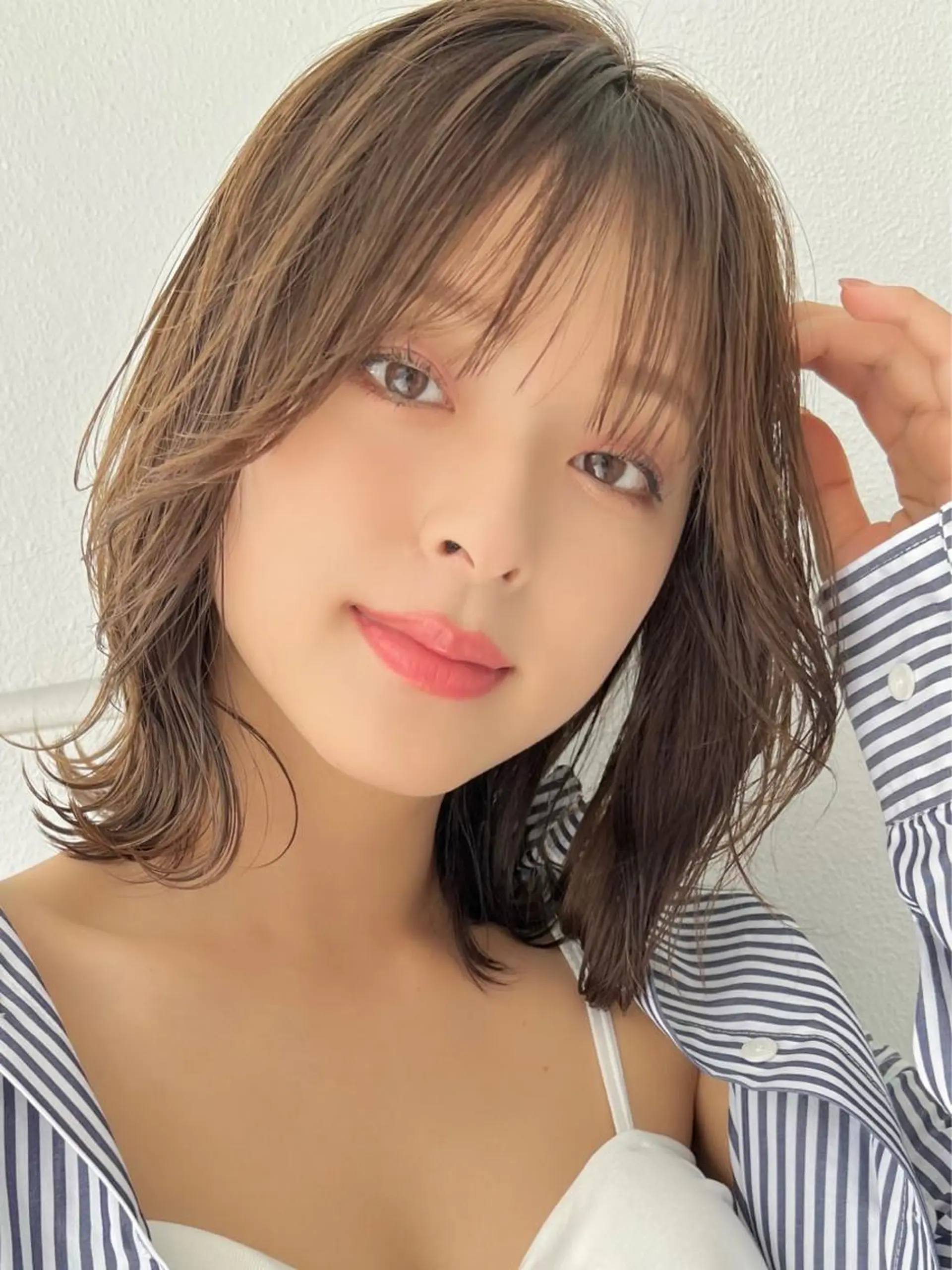 ミディアム 縮毛矯正、髪質改善 肘以上無料のヘアスタイル