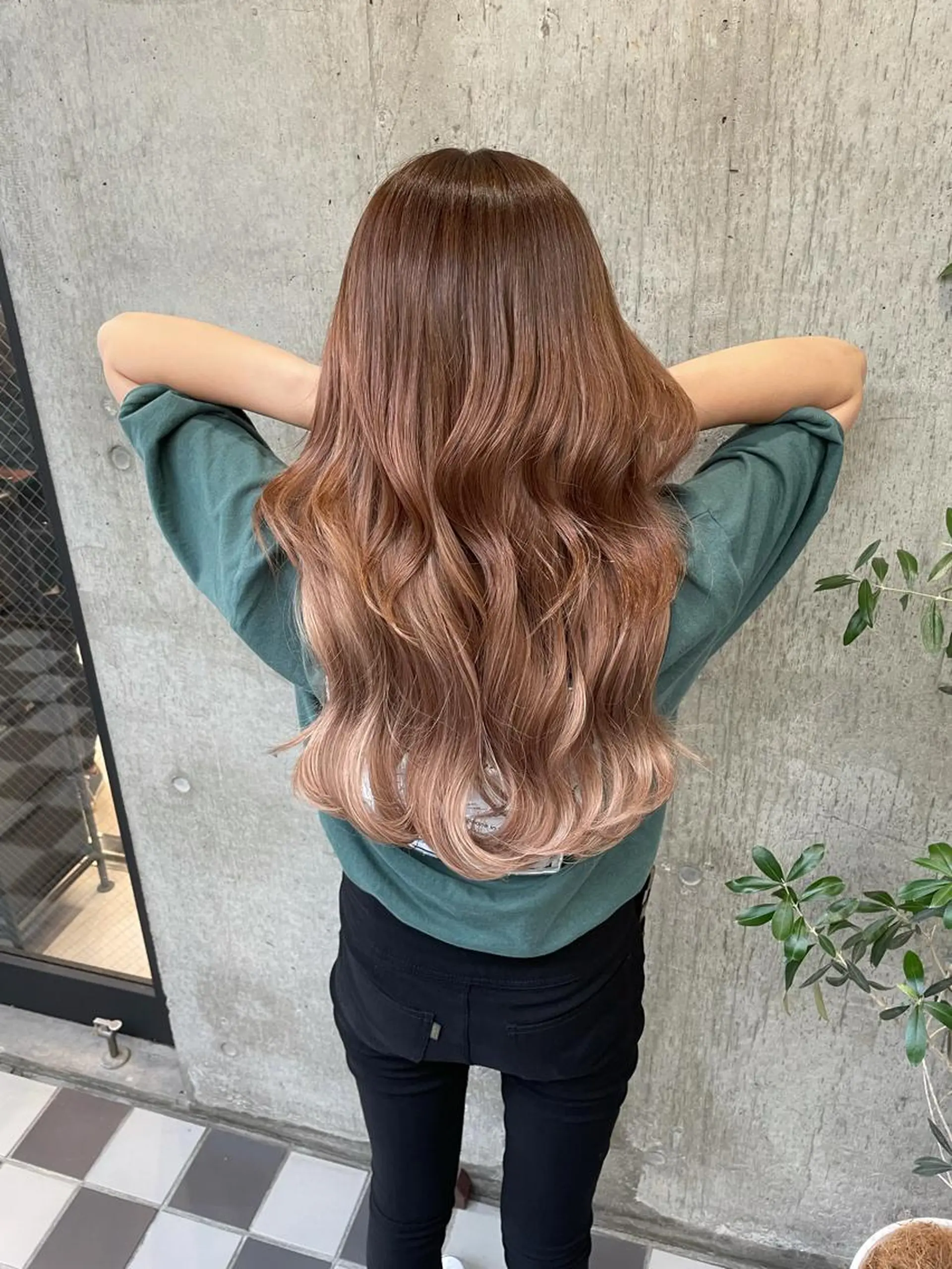 ロング カラー ヘアアレンジ エクステ TATSUYA アートディレクターのヘアスタイル