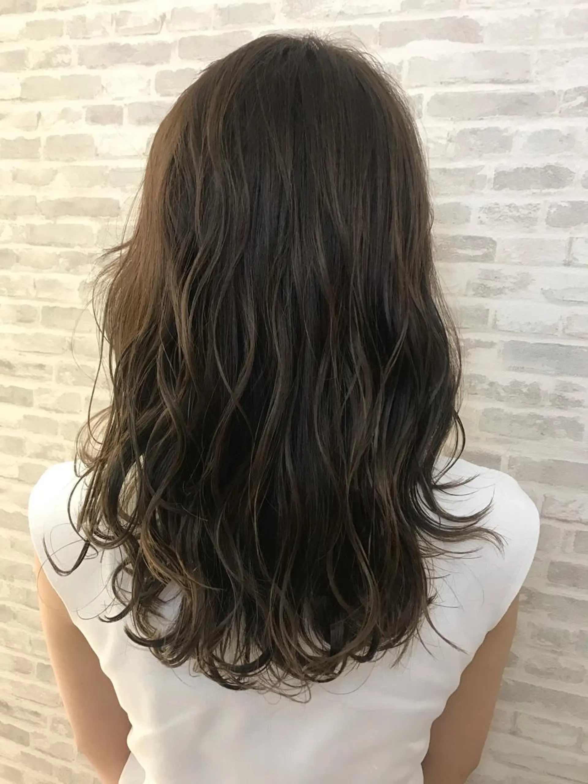 セミロング カラー 小金丸 里沙のその他イメージ