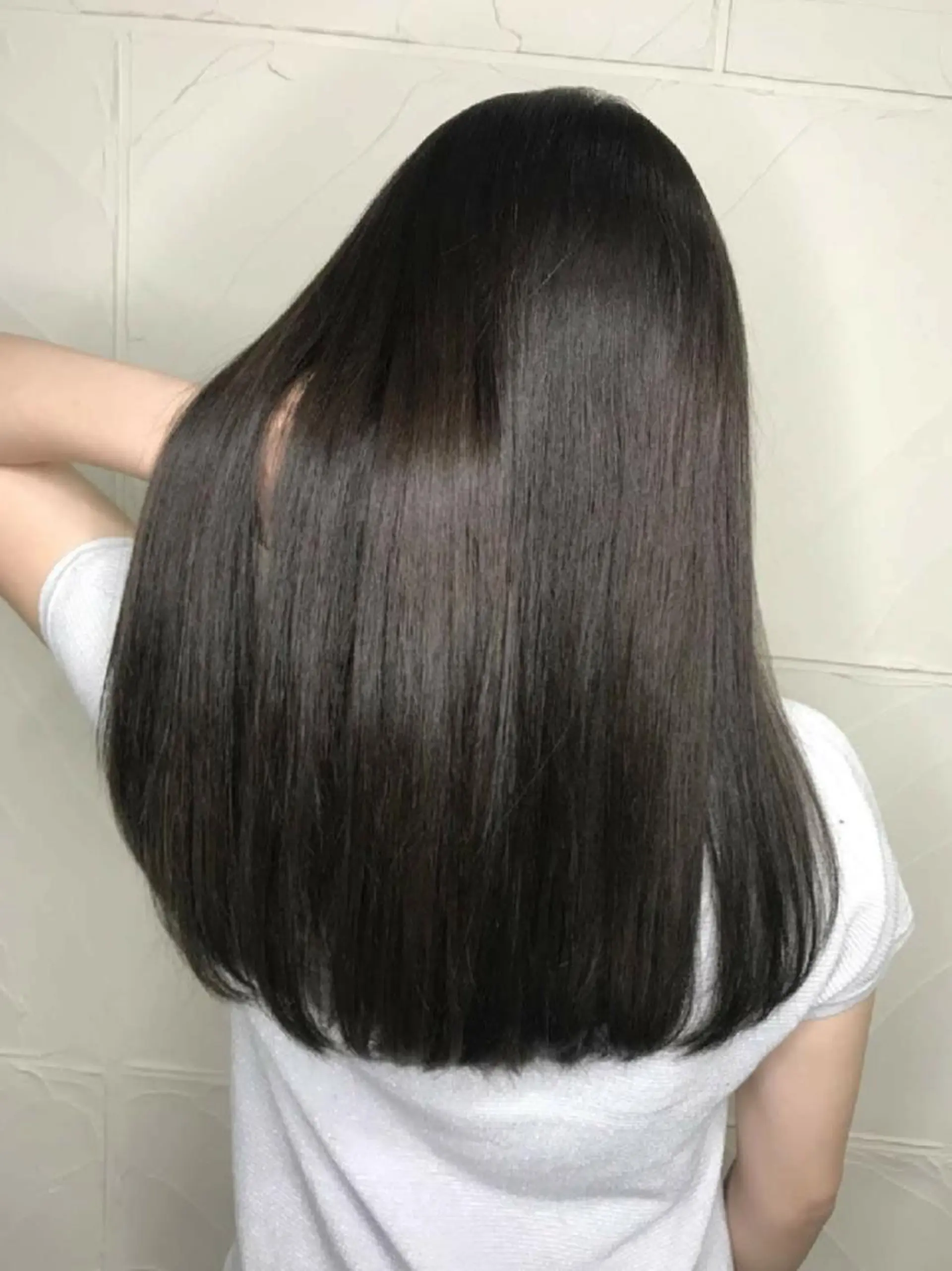 ロング カット 縮毛矯正 トリートメント 西村 絵美のヘアスタイル