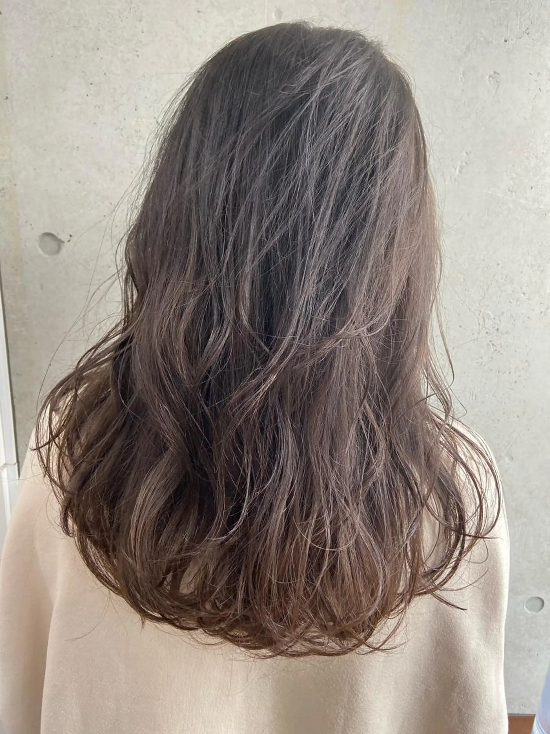 ロング カラー カット パーマ トリートメント 川端 康介のヘアスタイル