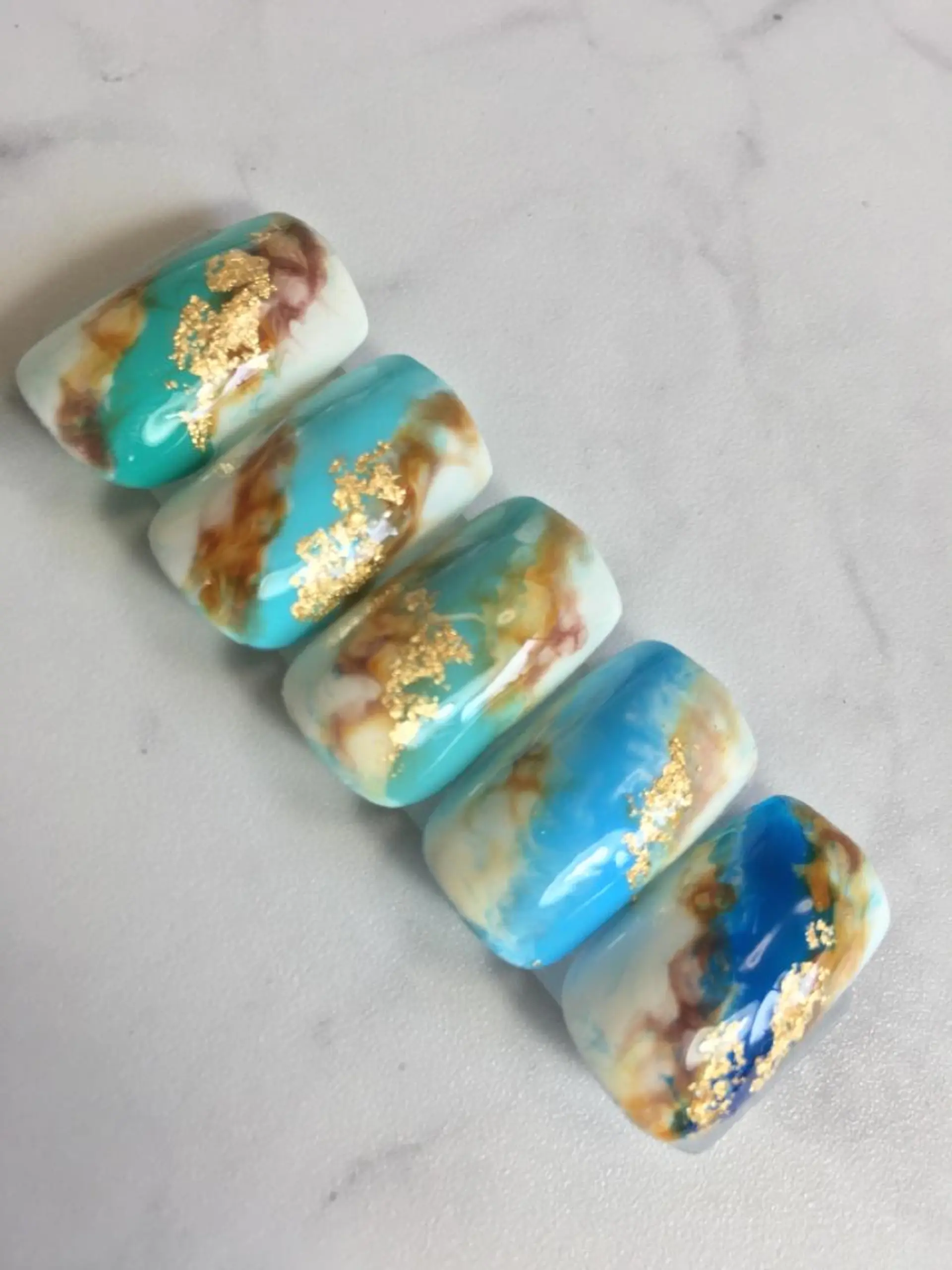 ネイル ブルー nouva nailsのネイルデザイン