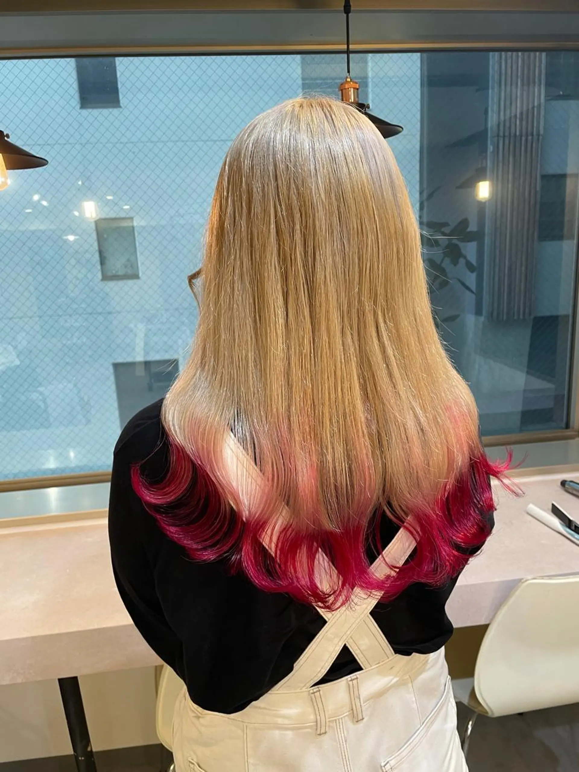 ロング エクステ アールバイニーナ所属・R by NINA アールバイニーナのヘアスタイル