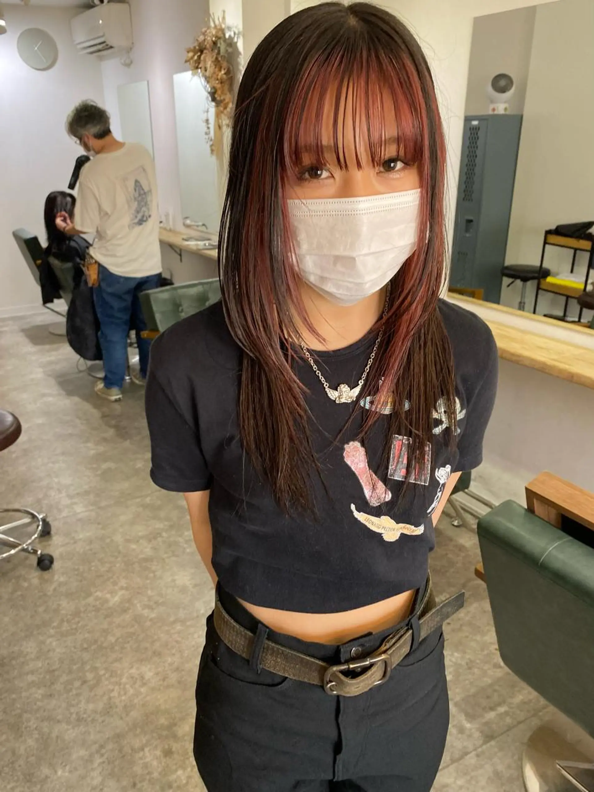 ミディアム カラー インナーカラー ピンクカラー レッドカラー カット ヘアカラー トリートメント 森貴裕/ベージュ/ パーマ/オリーブのヘアスタイル