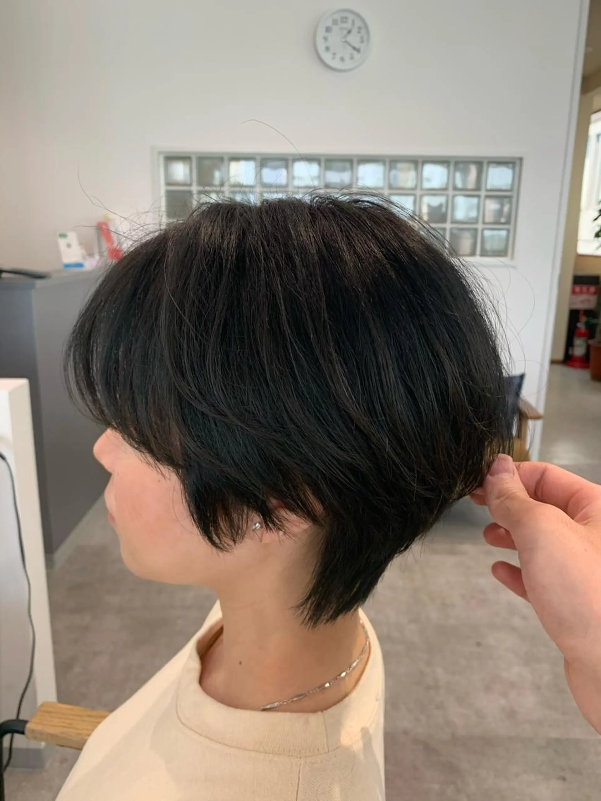 ショート ヨシミ カズヤのヘアスタイル
