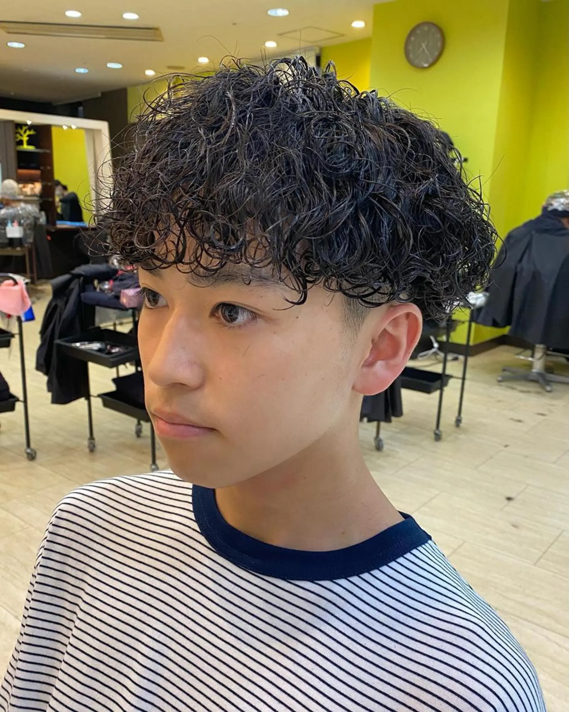 パーマ メンズ フェードカット メンズパーマ プードルパーマ メンズツイストパーマ ツイストスパイラルパーマ 年間2000名担当◎ パーマ職人/仲原佑樹のヘアスタイル