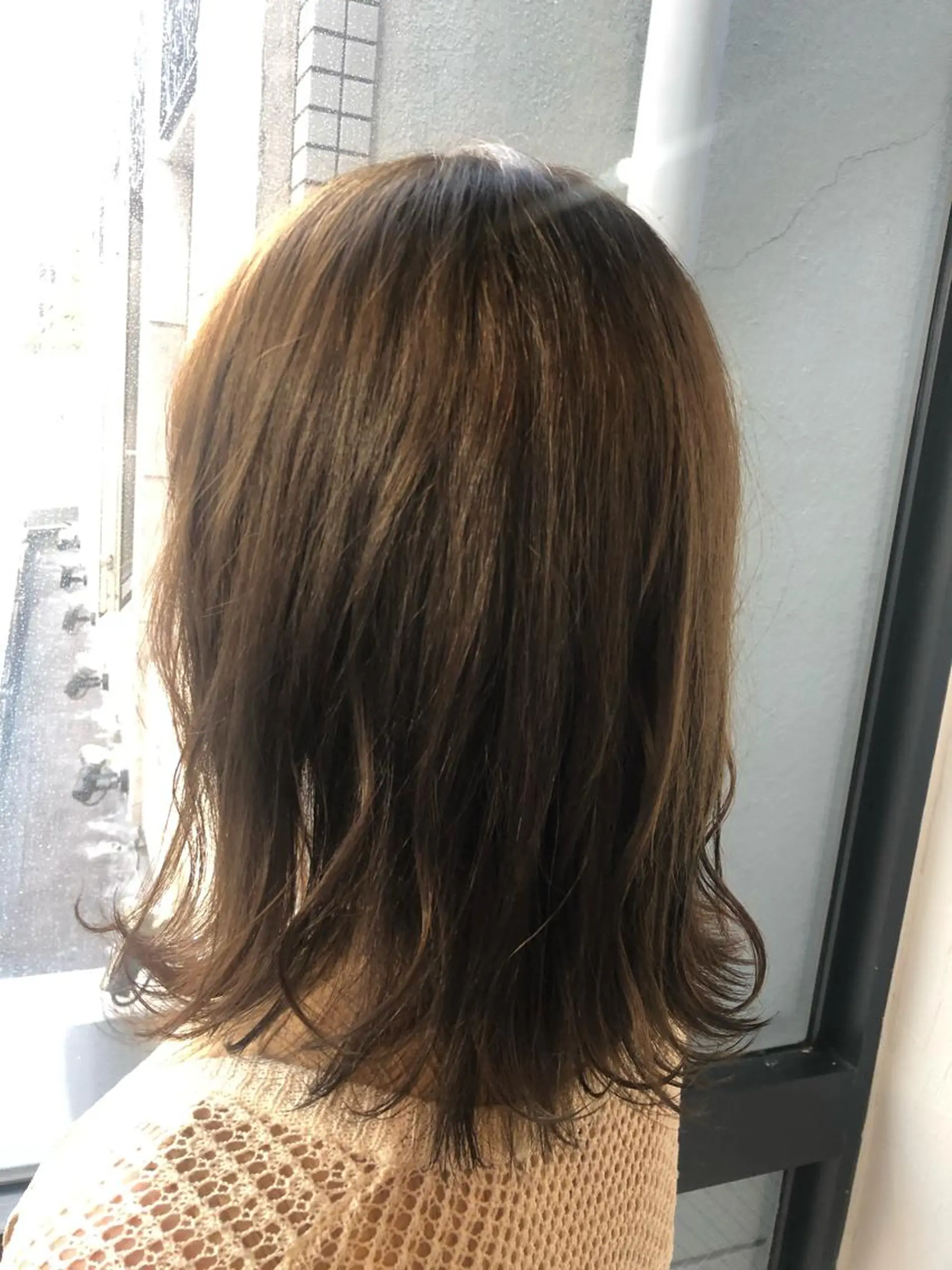 ミディアム カラー 髪質改善&ブリーチ 伊勢 祐一郎のヘアスタイル