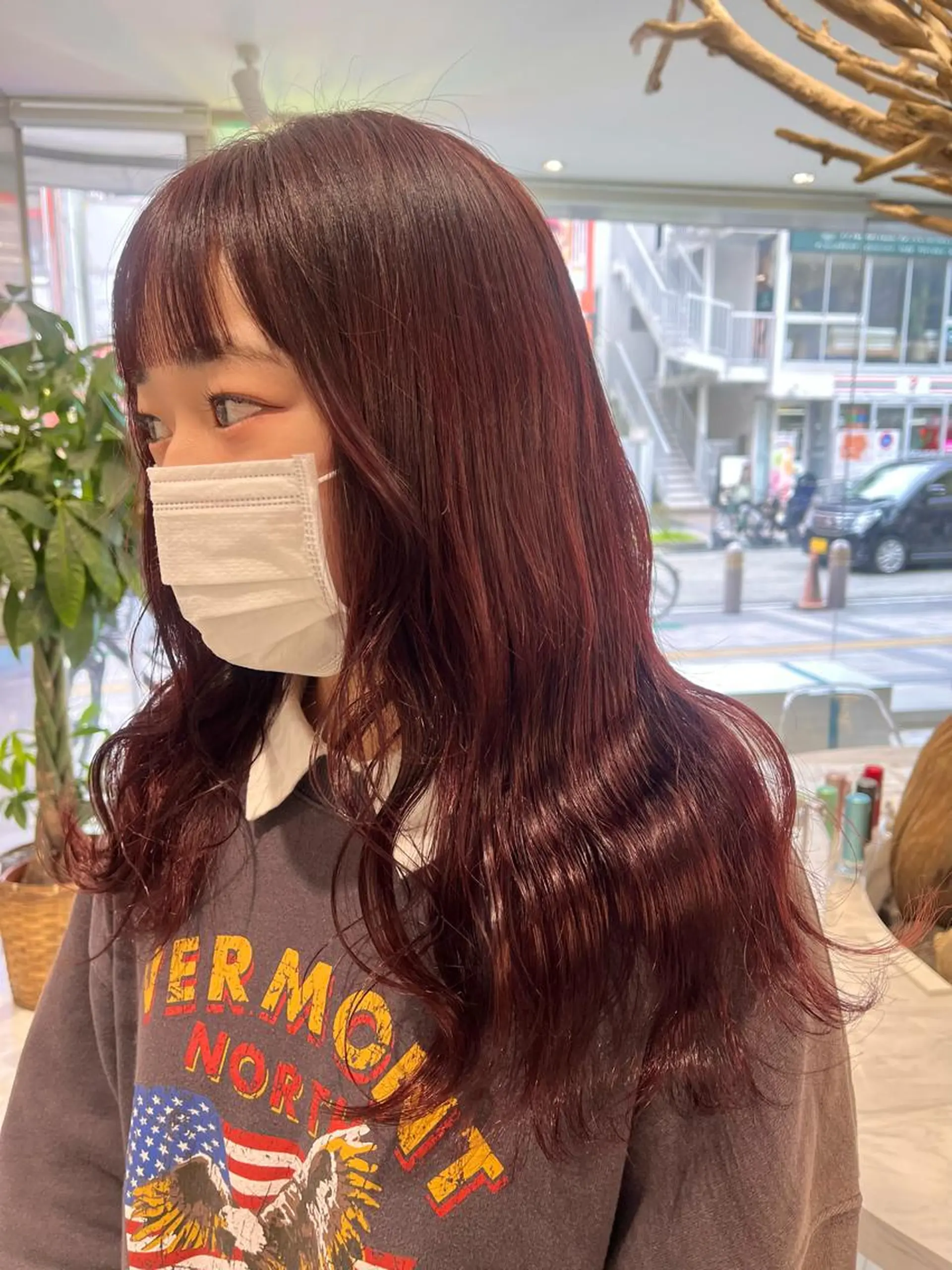 セミロング カラー マツエク・マツパ ブリーチ ブリーチなしカラー レッドカラー ヘアカラー トリートメント mai🤍縮毛酸性ス トレート/アイリストのヘアスタイル