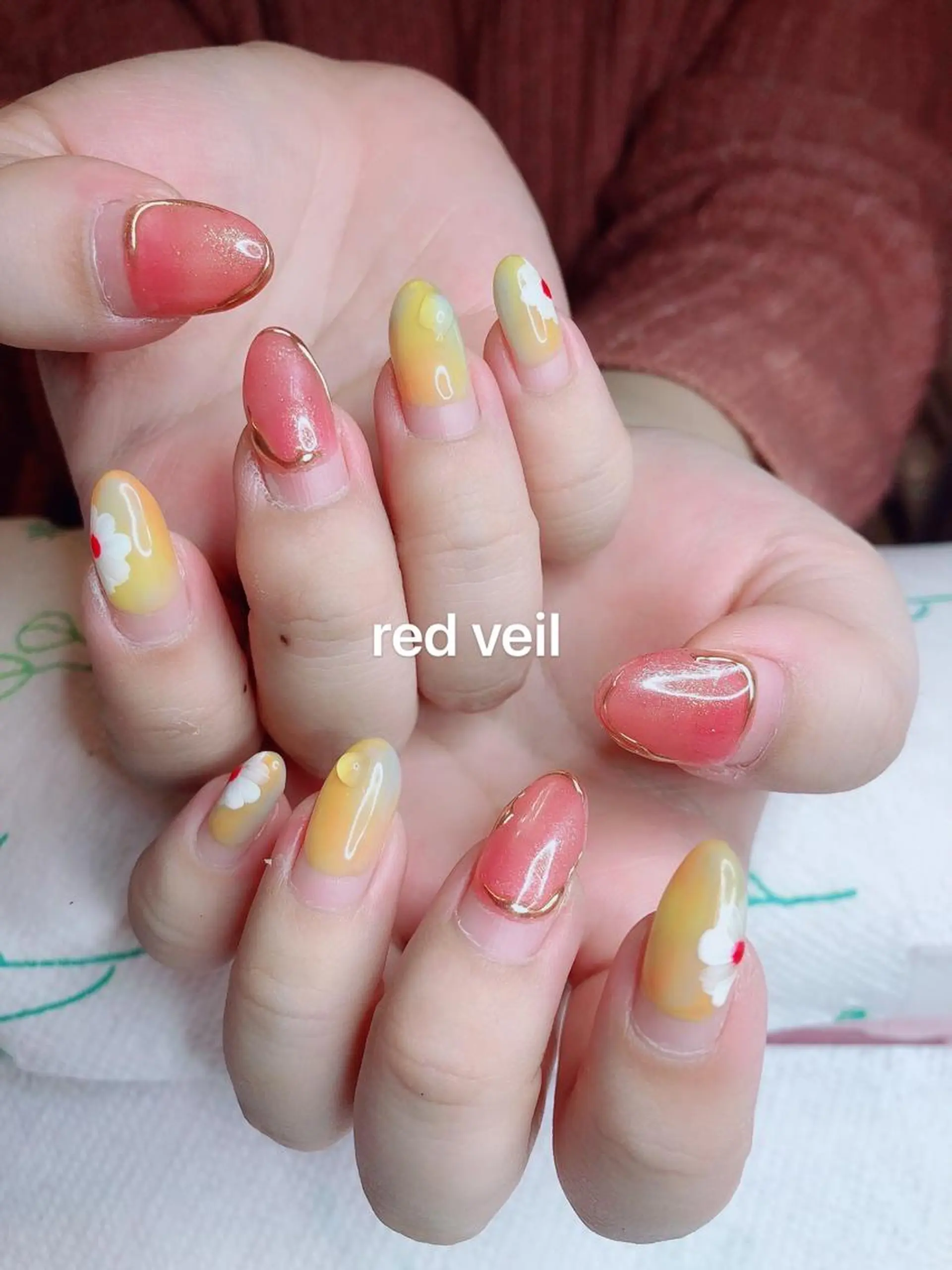 ミディアム ネイル 長さ出し専門 nynaのネイルデザイン