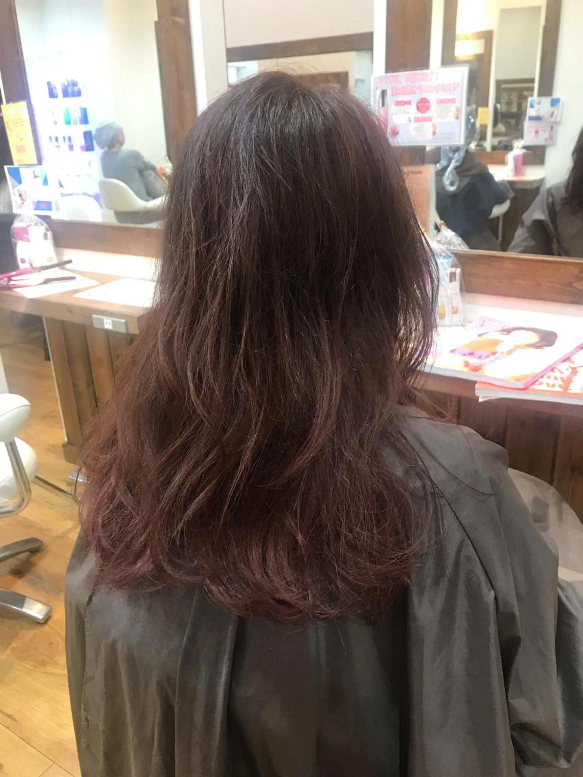 ロング カラー ベリショディレクター 小野 健太郎のヘアスタイル
