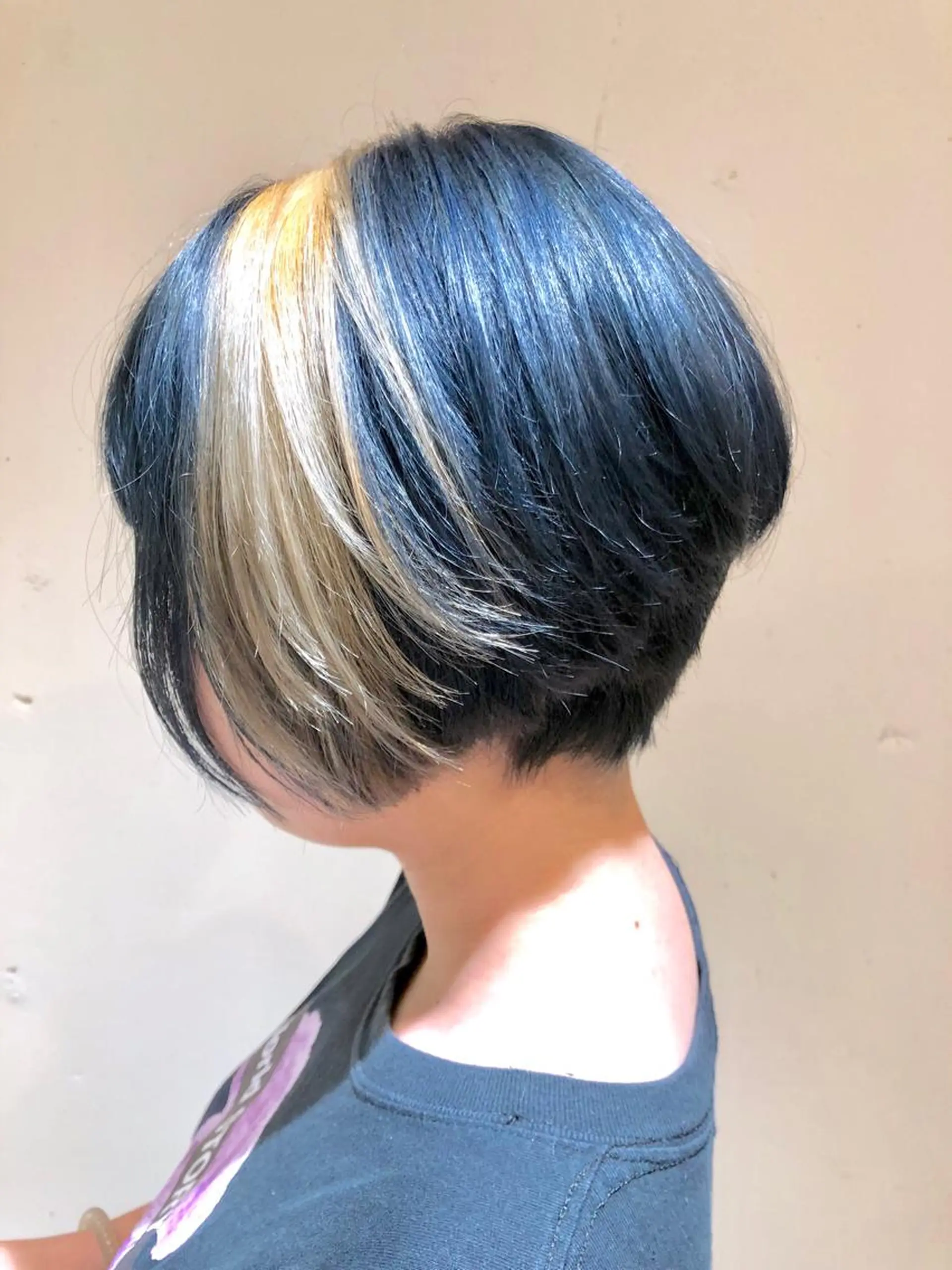 ショート カラー パーマ ヘアアレンジ ショートボブ バレイヤージュ 黒髪 ブリーチ デザインカラー 【ツヤ髪美容師】 ツダケイスケのヘアスタイル