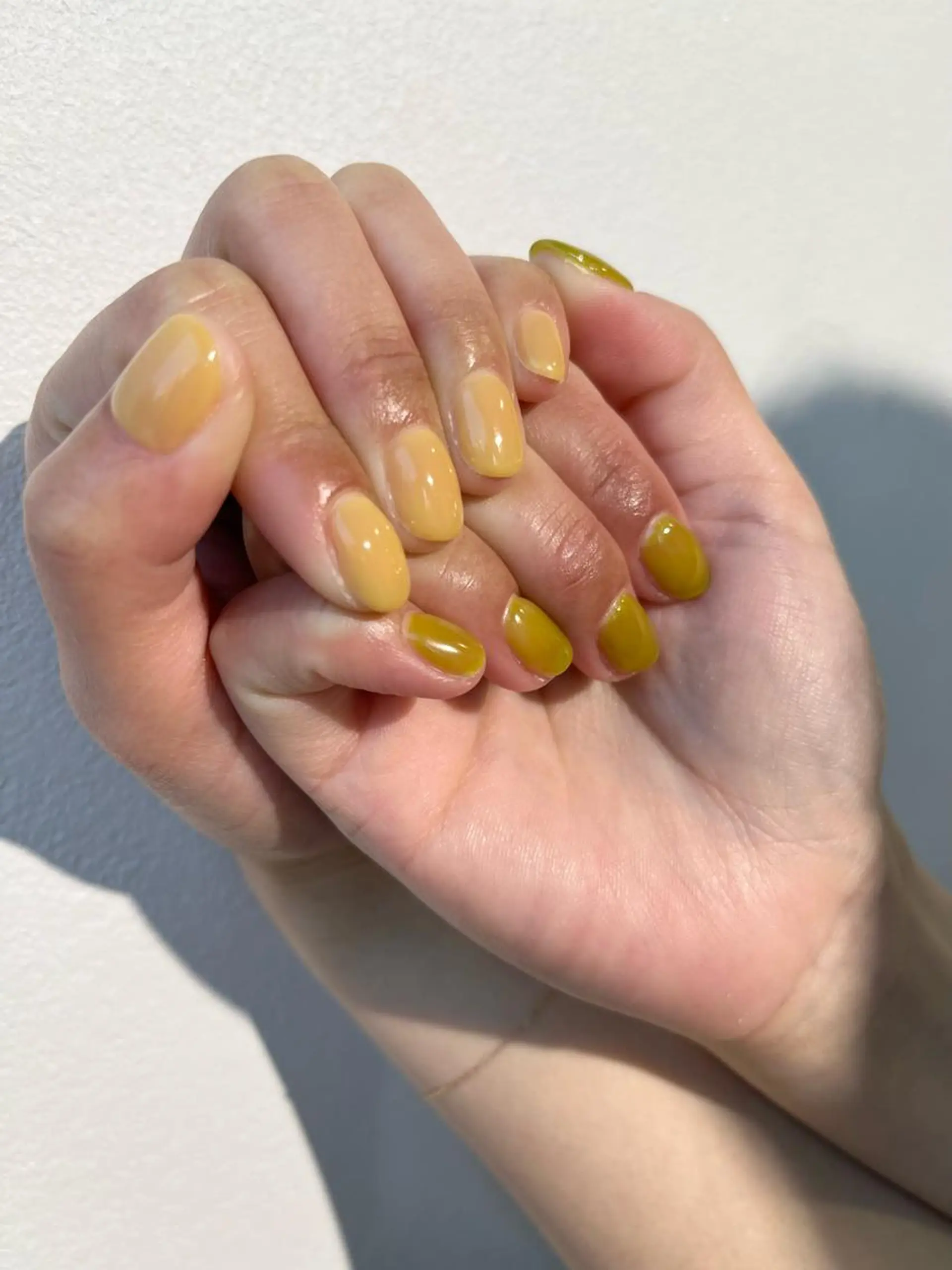 ネイル グリーン 春ネイル 黄色 小川 奈々花のネイルデザイン