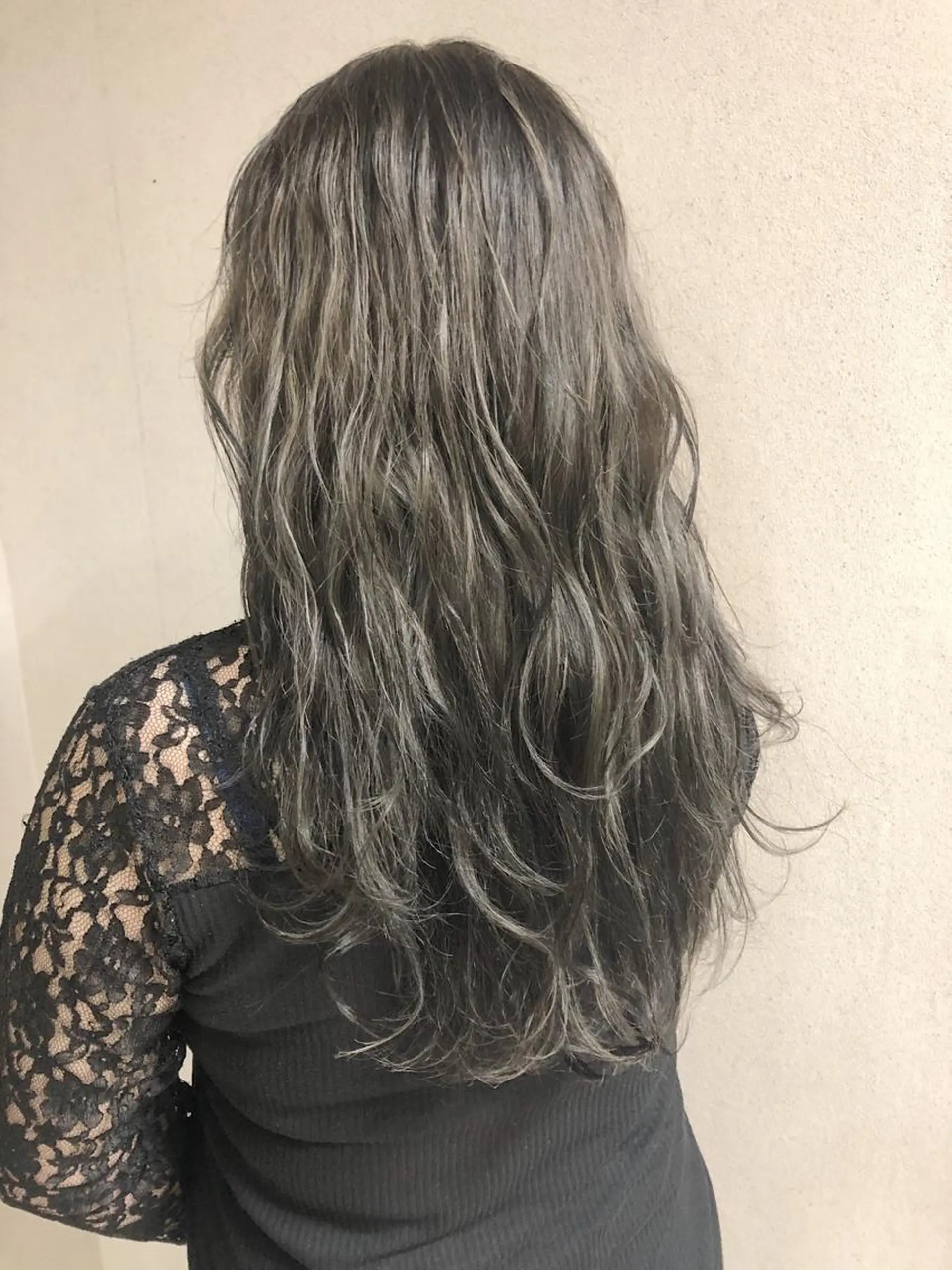 セミロング カラー ケアブリーチ /髪質 改善/古橋圭史郎のヘアスタイル