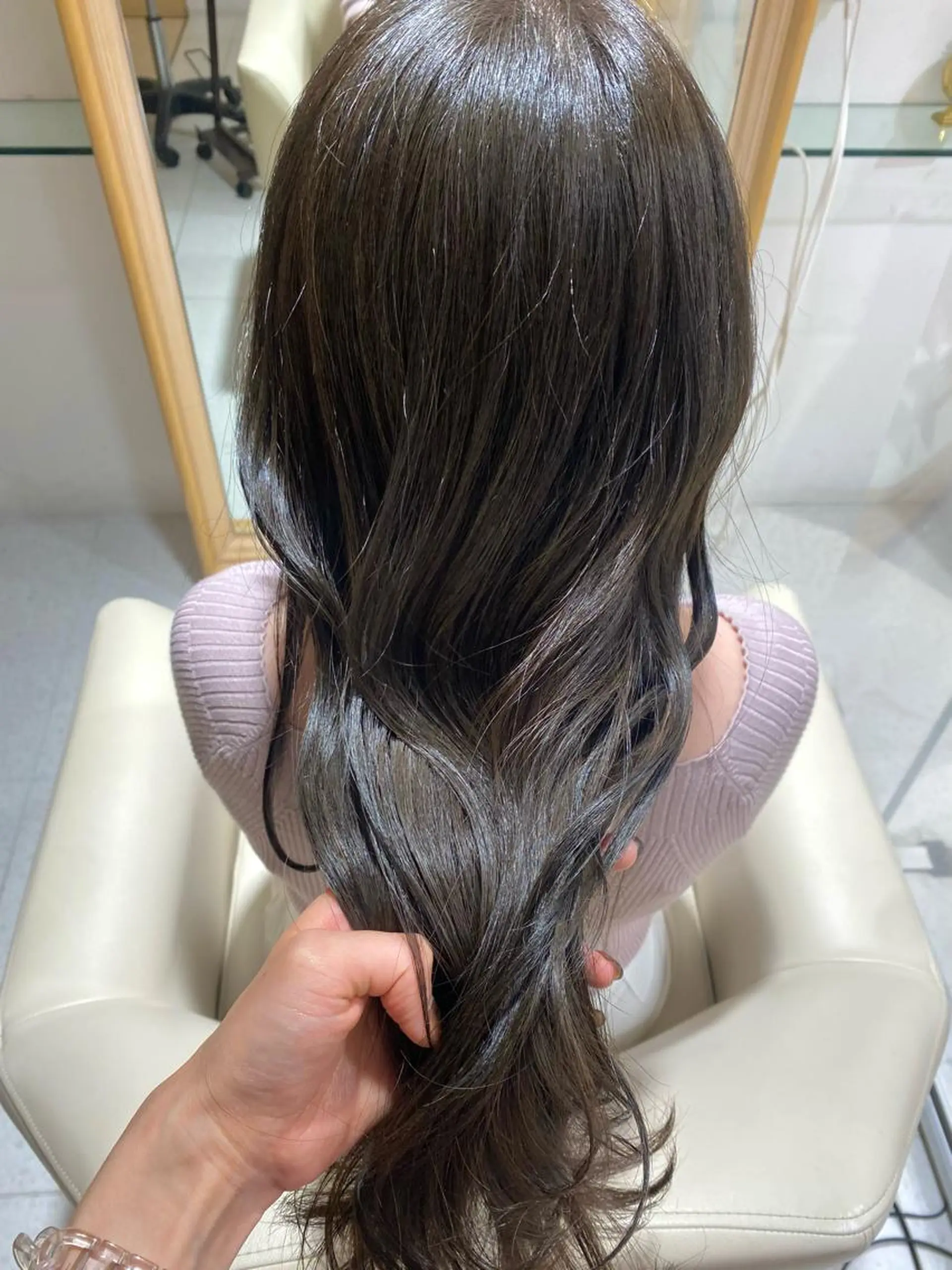 ロング カラー カット ヘアカラー トリートメント 安永 涼のヘアスタイル