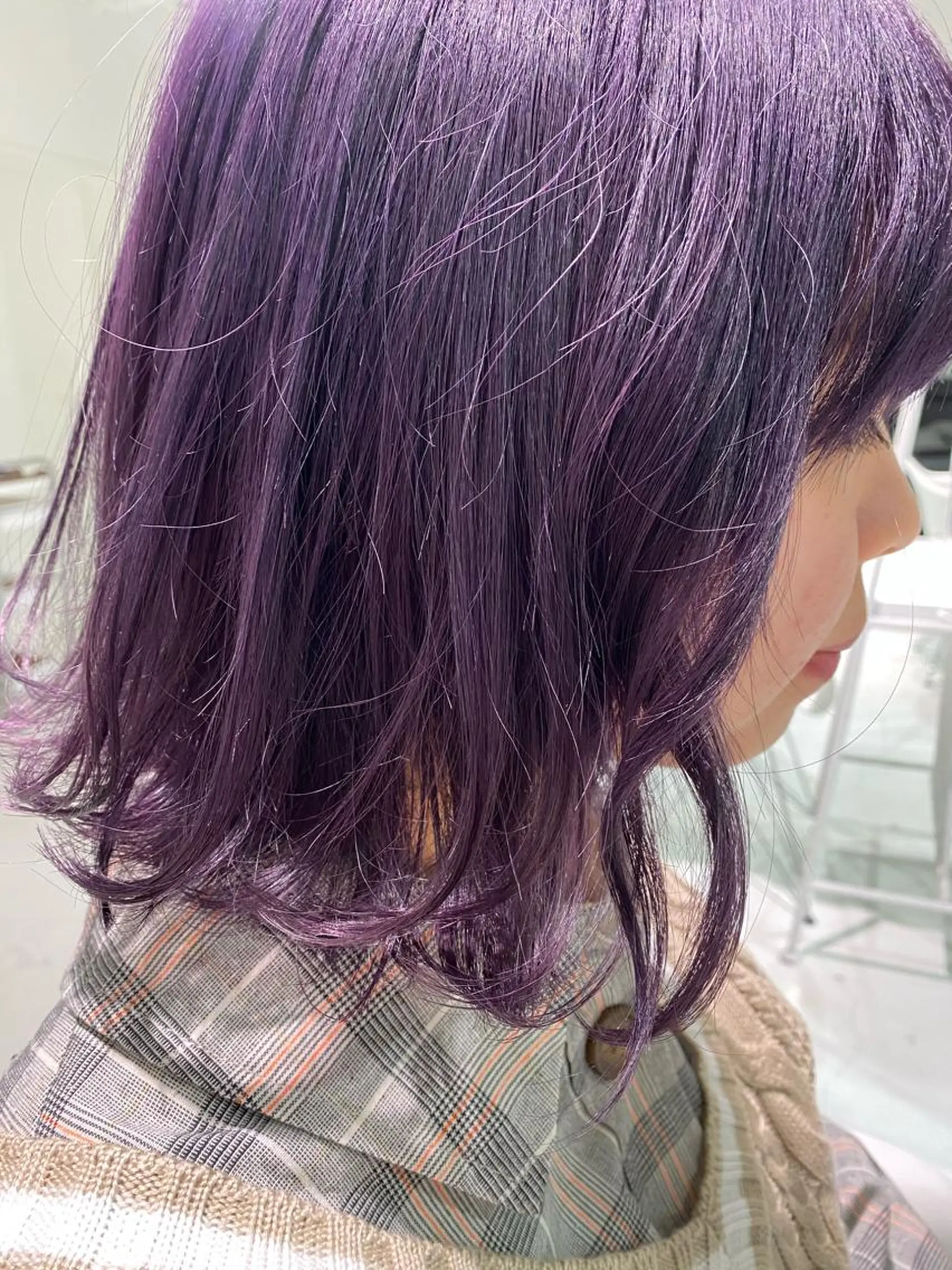 ミディアム パープルカラー VANCY所属・uchida daikiのヘアスタイル