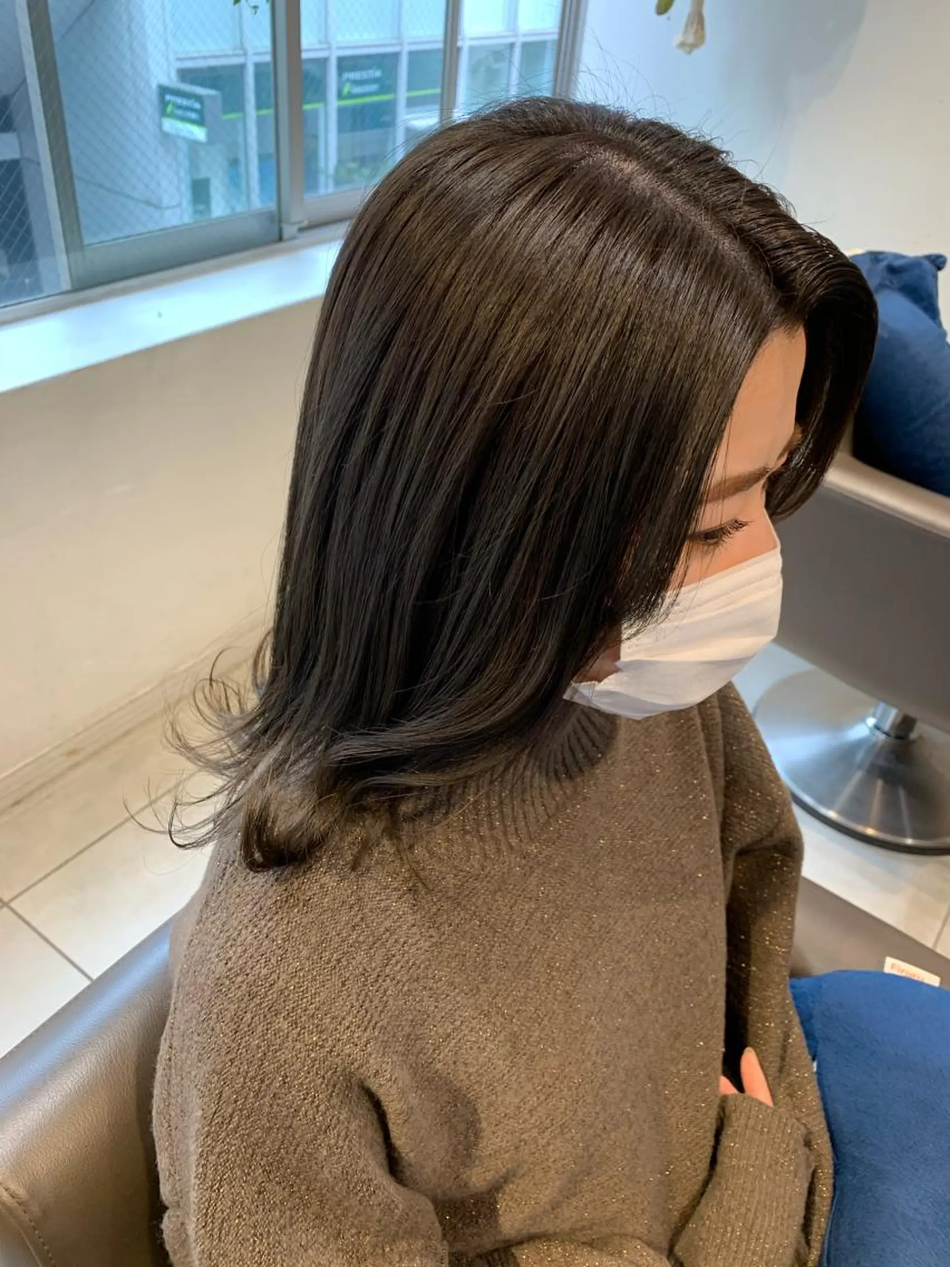 ミディアム カラー ブリーチ 透明感カラー ブリーチなしカラー 縮毛矯正✖️似合わせ 🌻ヒトミのヘアスタイル