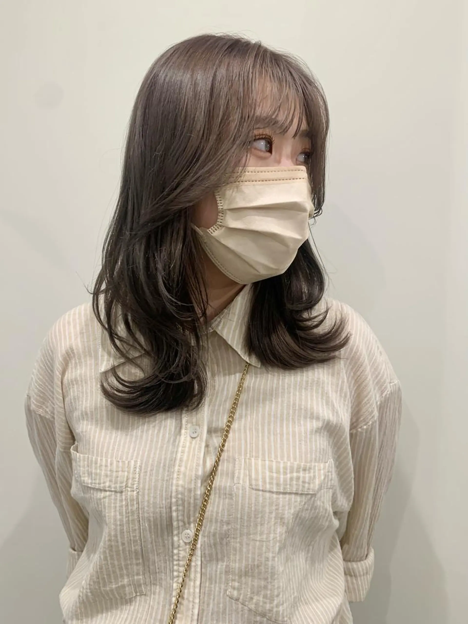 セミロング カラー メンズ グレージュ ヘアカラー 落合希 Olivebeigeのヘアスタイル