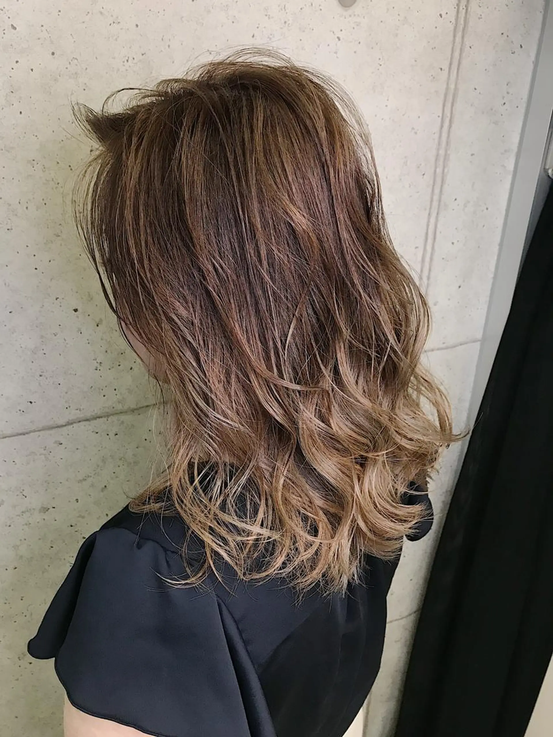 カラー バレイヤージュ ブリーチ グラデーションカラー イルミナカラー 外国人風カラー 💎馴染むエクステ ×カラーTOMO💎のヘアスタイル